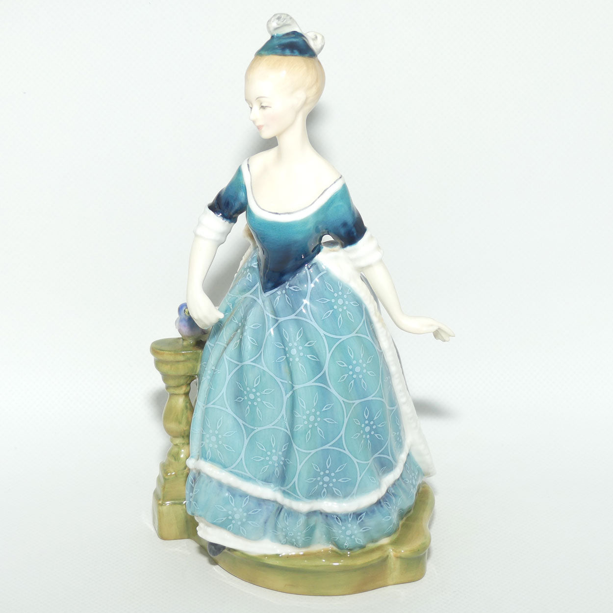 HN2724 Royal Doulton figure Clarinda