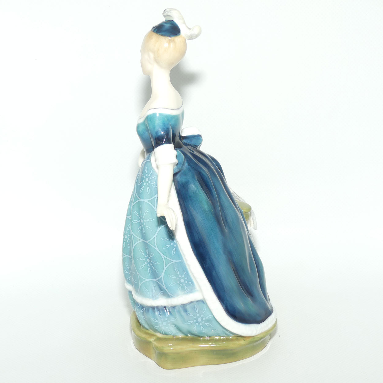 HN2724 Royal Doulton figure Clarinda