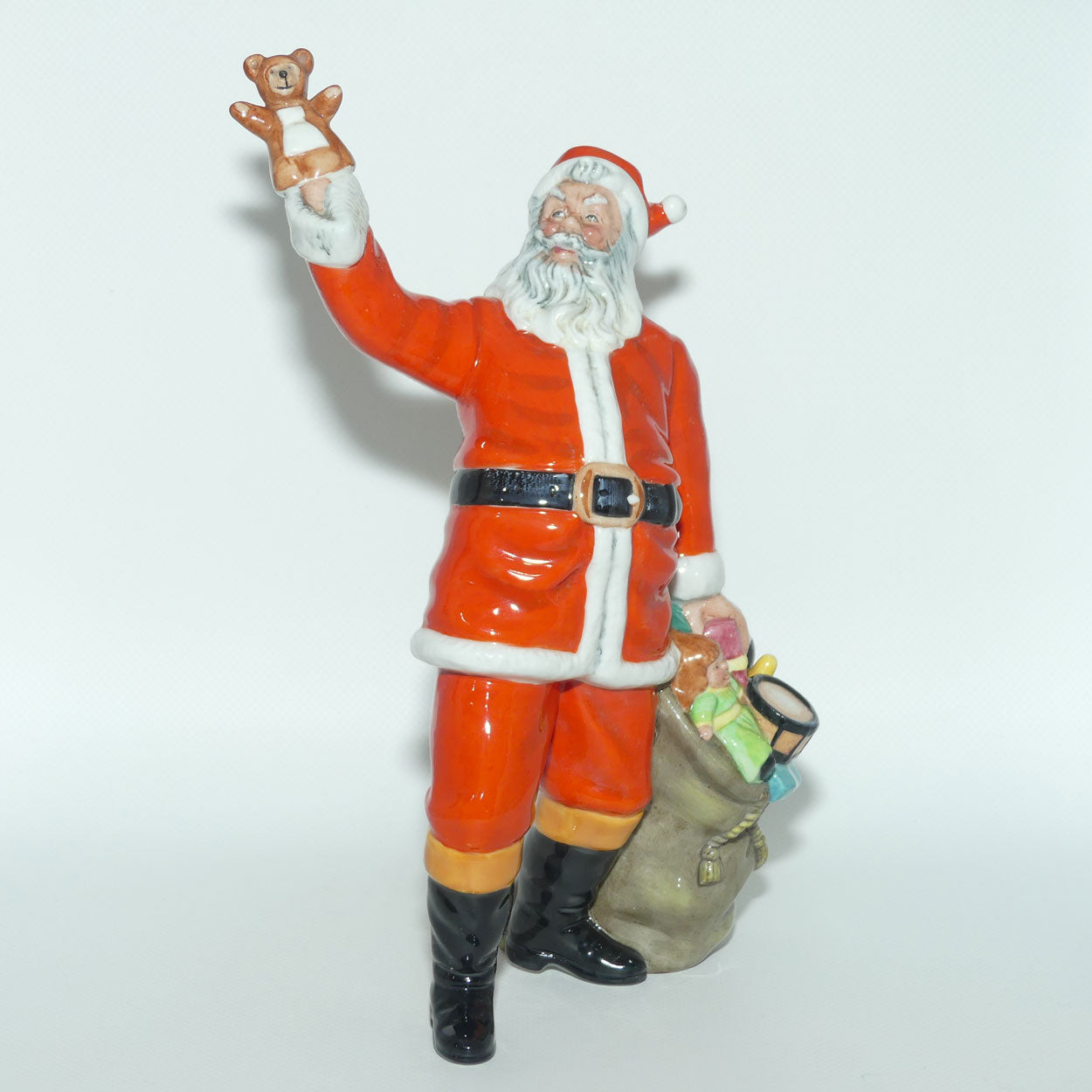 HN2725 Royal Doulton figure Santa Claus