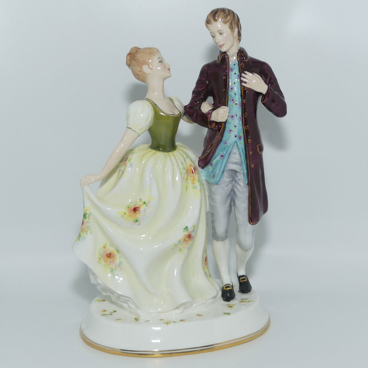 Royal Doulton figure group Young Love HN2735 | Designer: DV Tootle | Issued: 1975 -1990