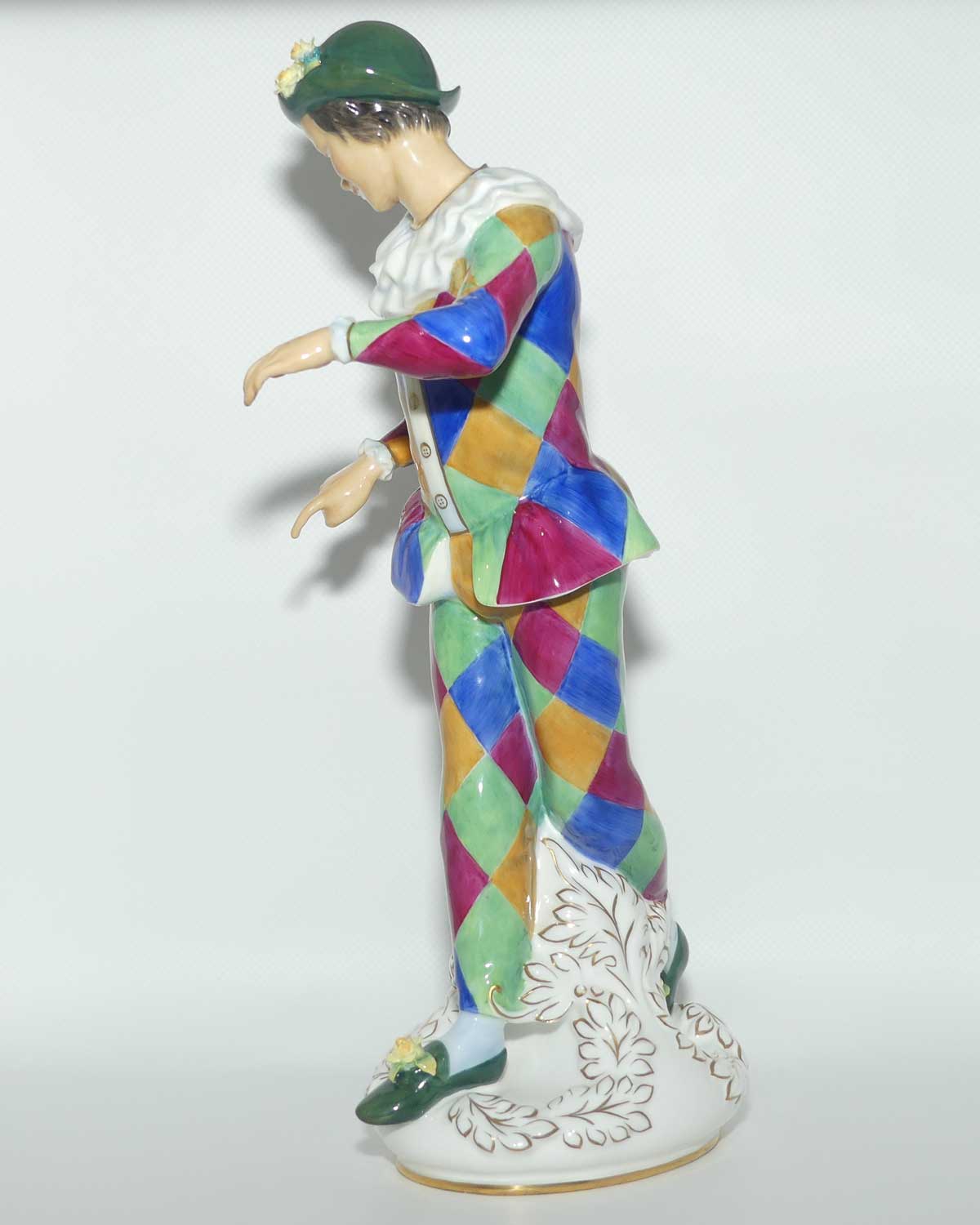 HN2737 Royal Doulton figure Harlequin | Prestige