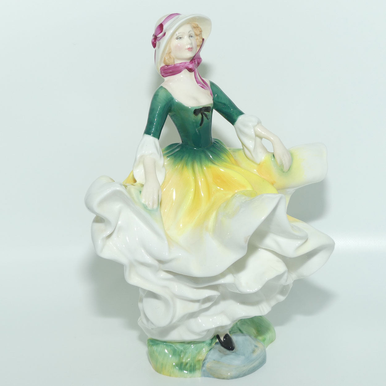 HN2740 Royal Doulton figurine Becky | DV Tootle