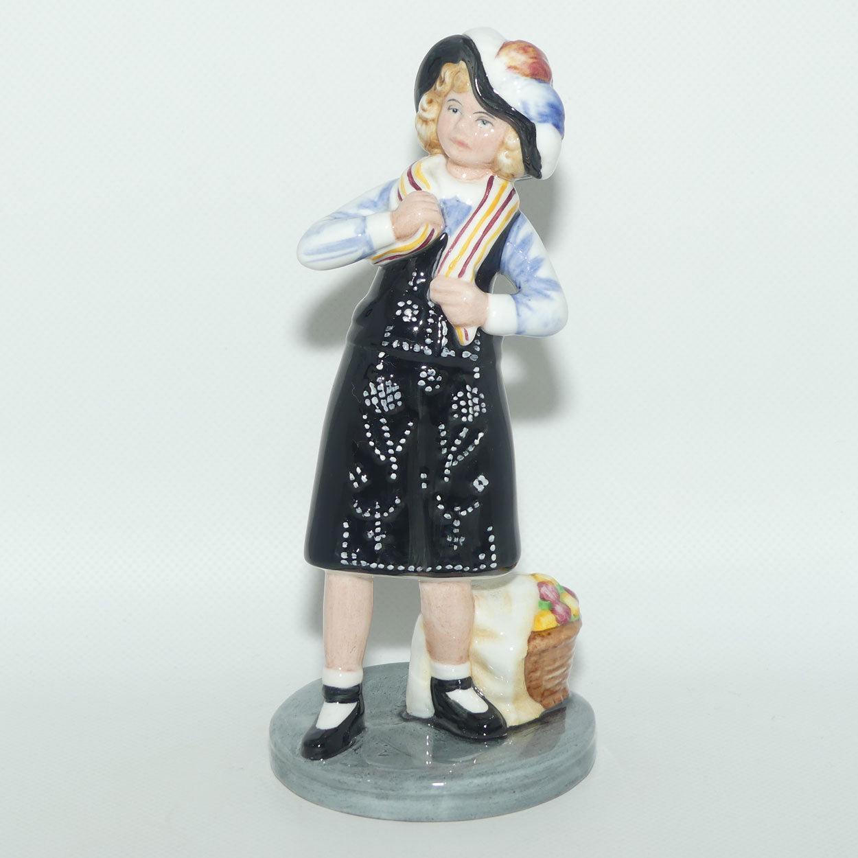 HN2769 Royal Doulton figure Pearly Girl | boxed