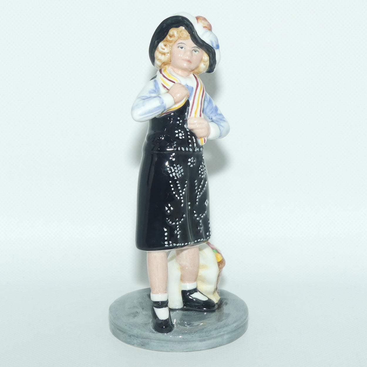 HN2769 Royal Doulton figure Pearly Girl | boxed