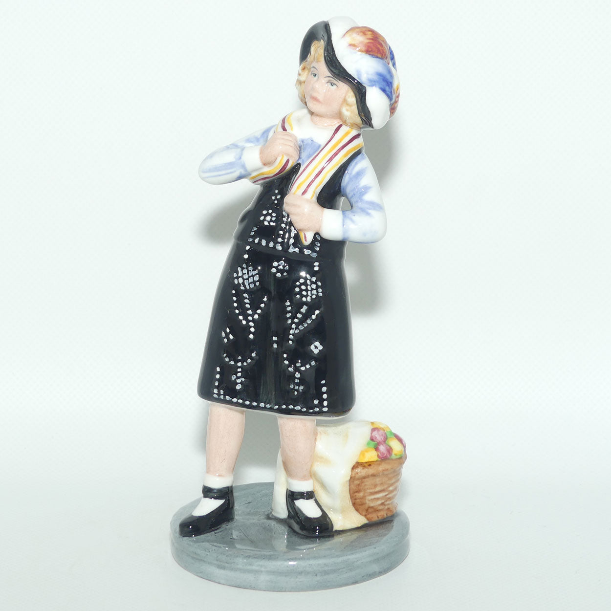 HN2769 Royal Doulton figure Pearly Girl | boxed