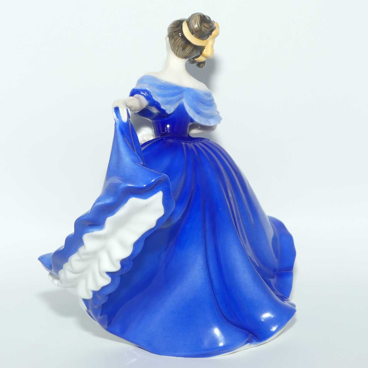 HN2791 Royal Doulton figure Elaine | Blue