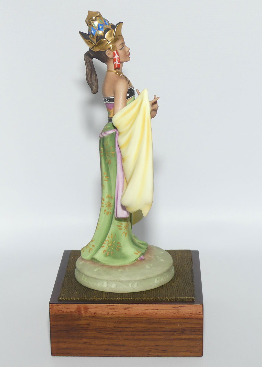 HN2808 Royal Doulton figure Balinese Dancer | LE 144 | Base + Cert