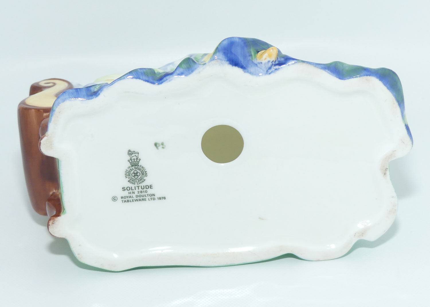 Royal Doulton figurine Solitude HN2810 | Designer: Peggy Davies | Issued: 1977 - 1983