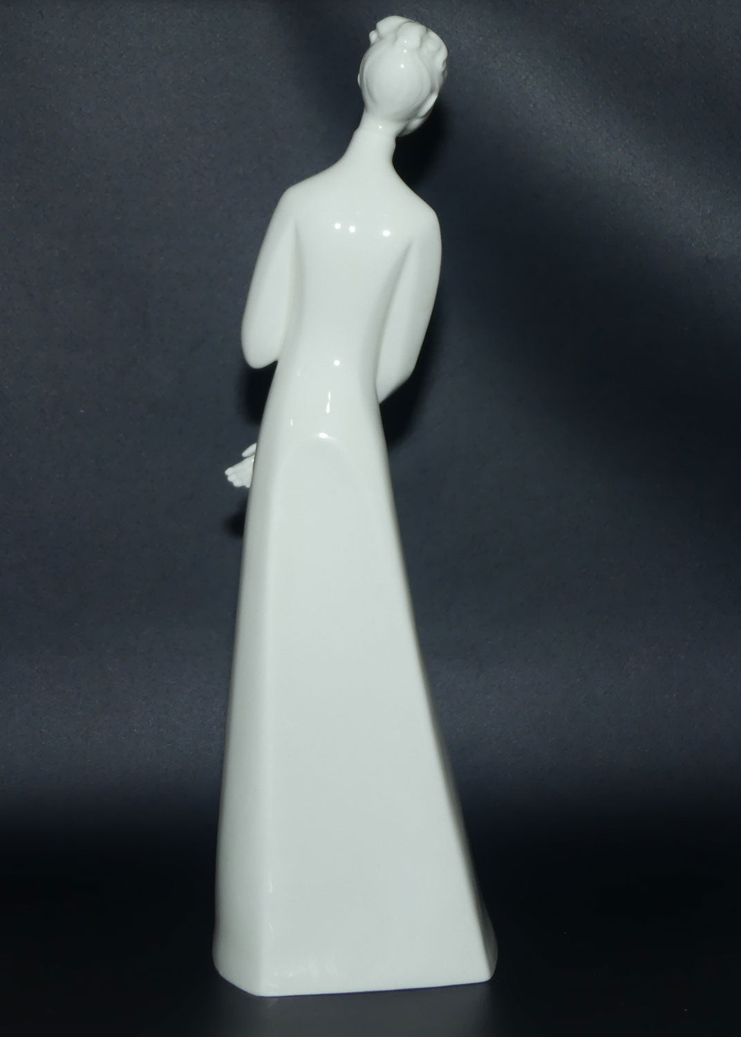 HN2876 Royal Doulton figure Sympathy | signed Michael Doulton