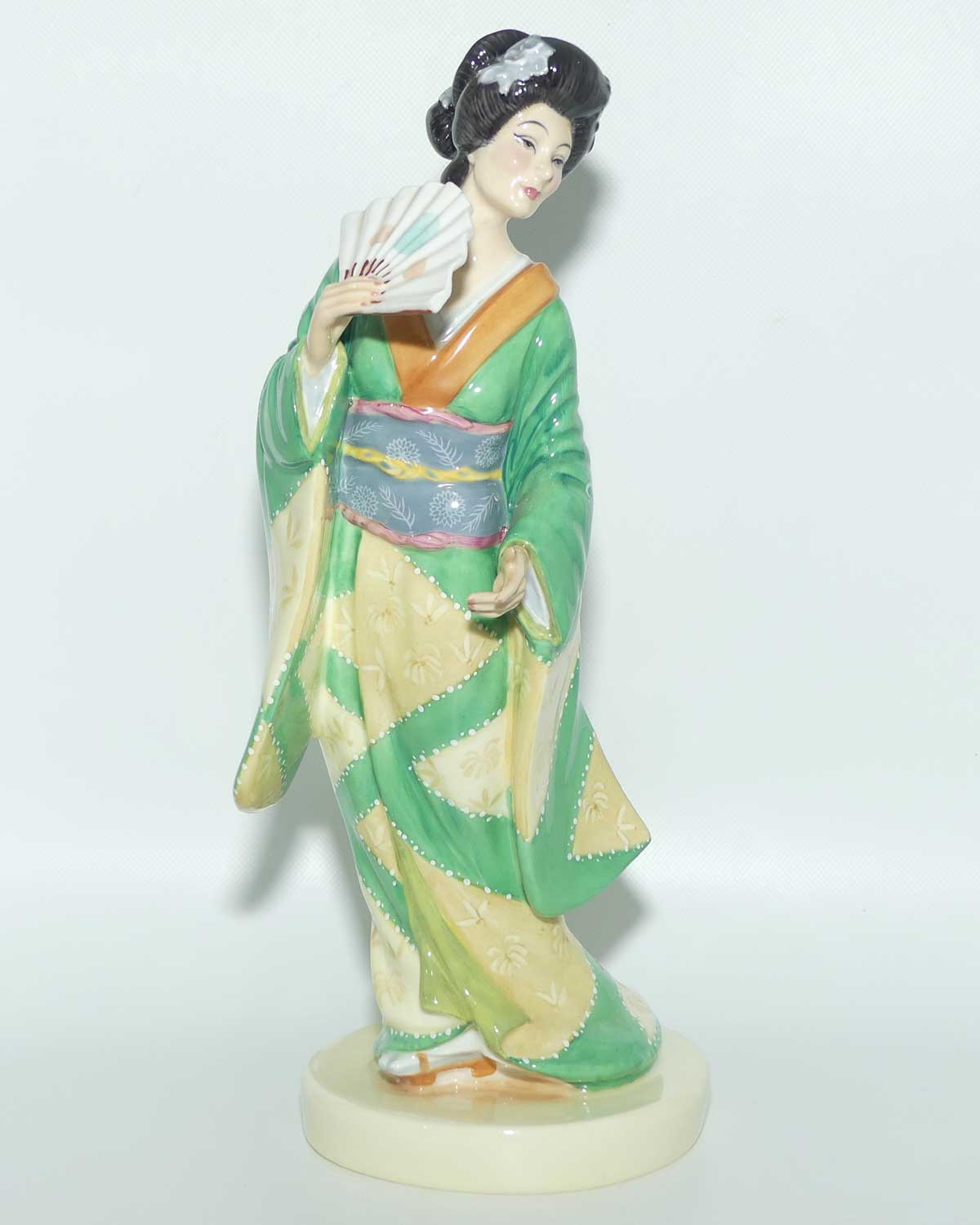 HN2899 Royal Doulton figure | Gilbert and Sullivan | Yum Yum