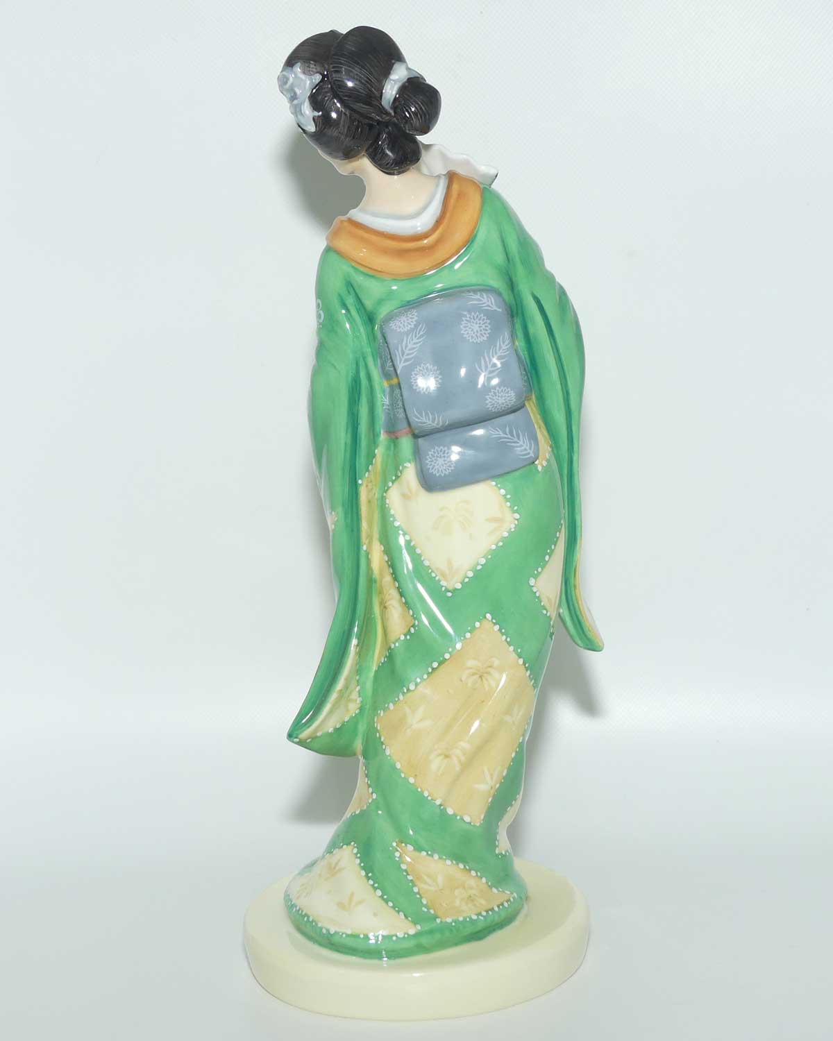 HN2899 Royal Doulton figure | Gilbert and Sullivan | Yum Yum