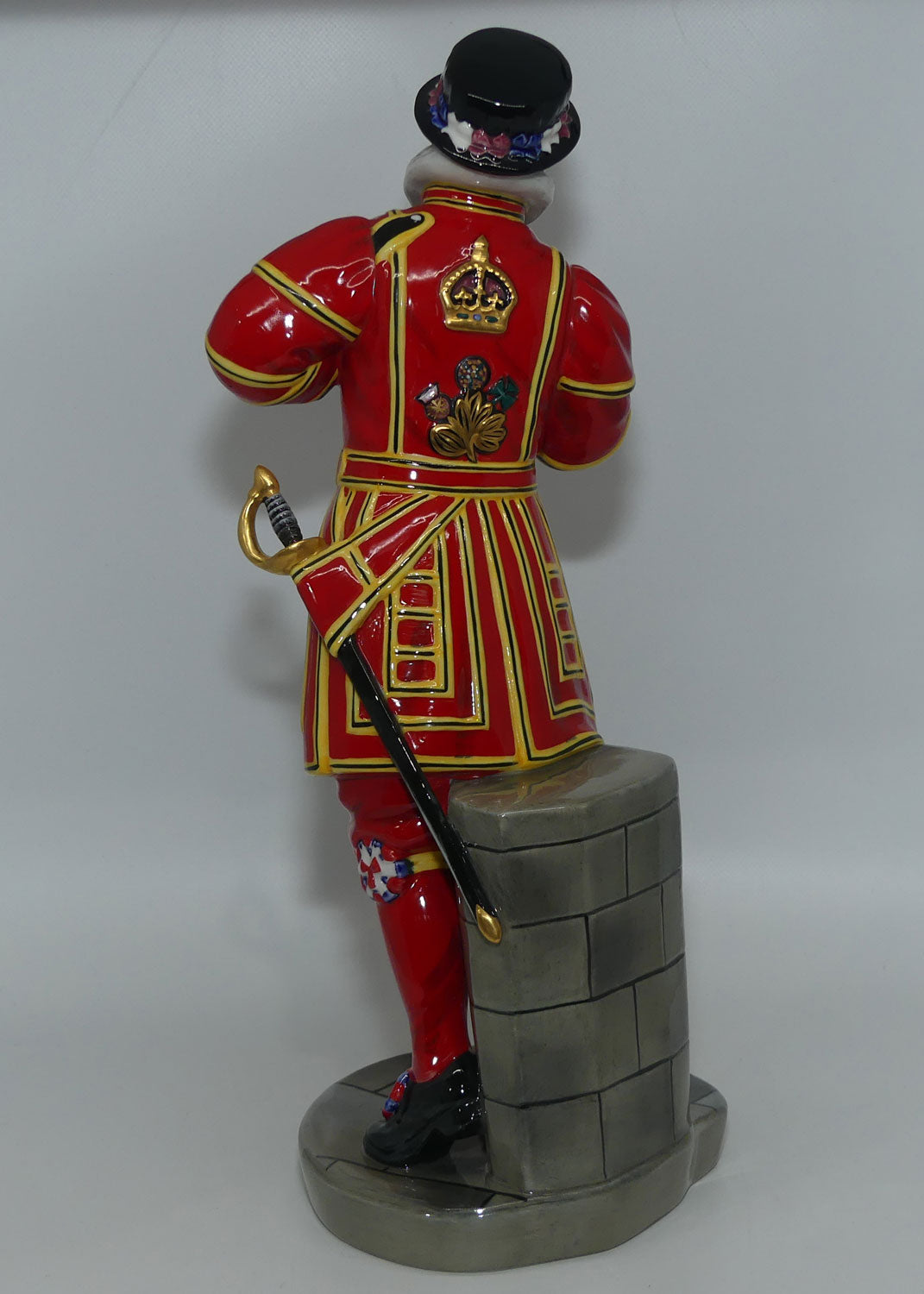 HN2903 Royal Doulton figure | Gilbert and Sullivan | Colonel Fairfax