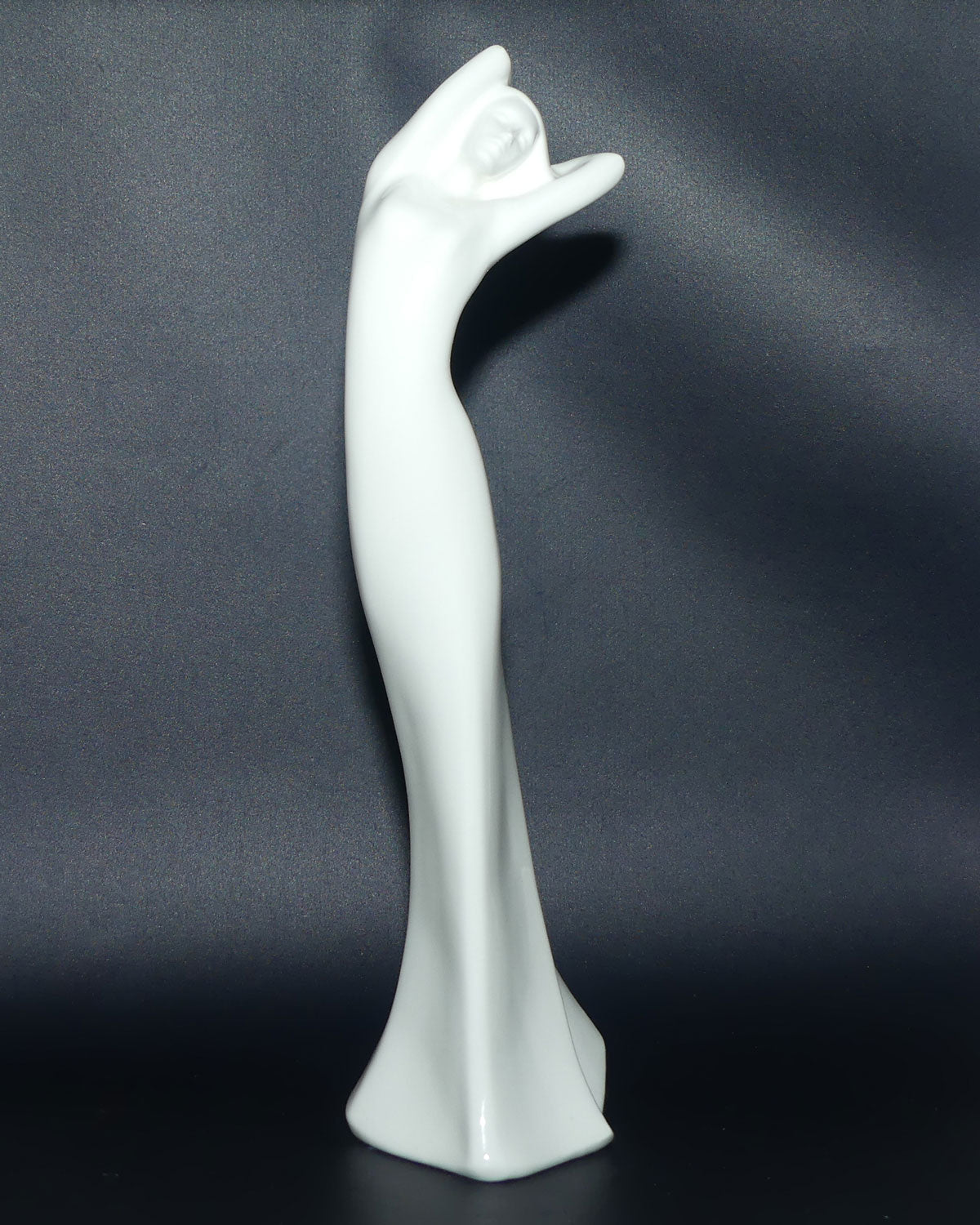 HN2920 Royal Doulton figure Yearning | Images