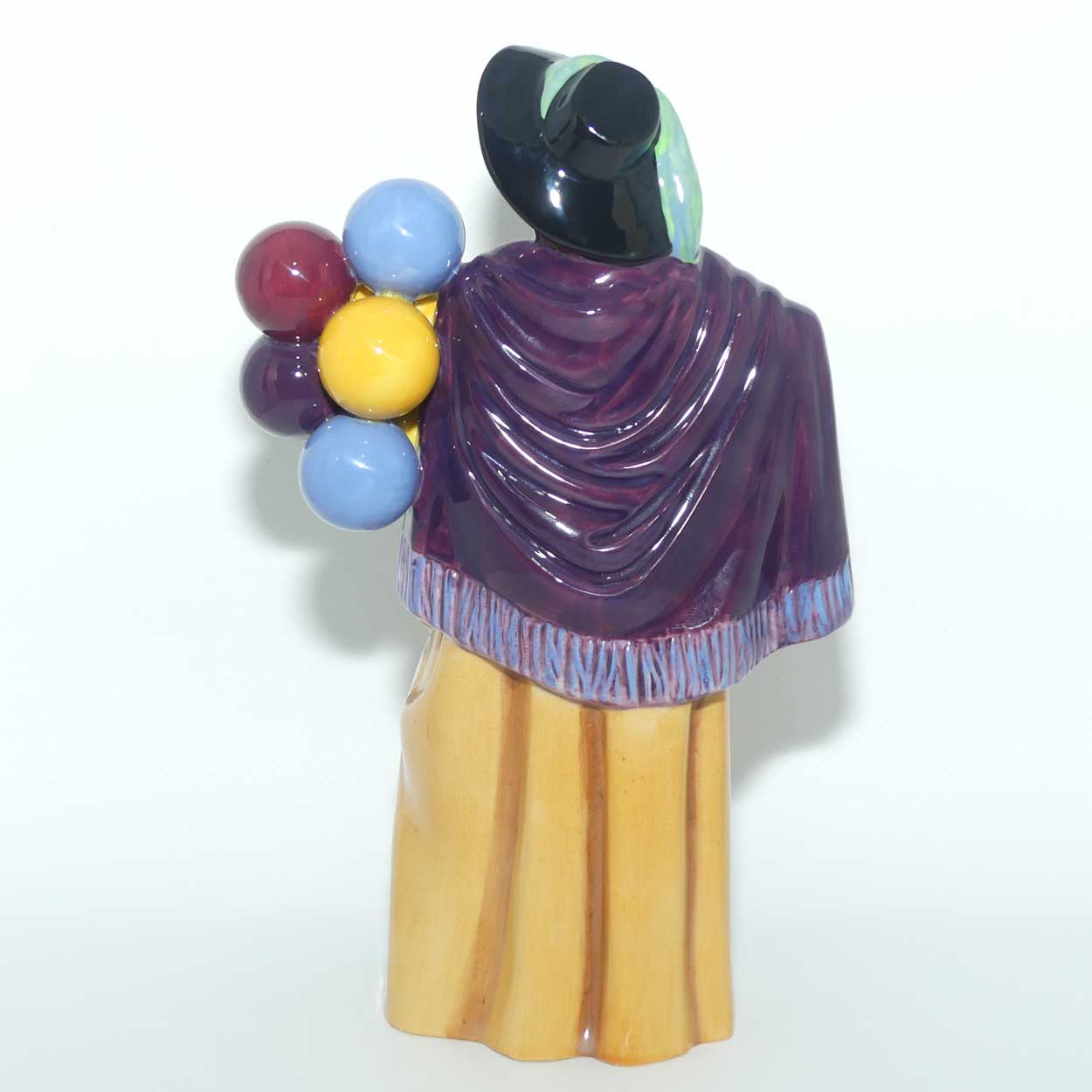 HN2935 Royal Doulton figure Balloon Lady