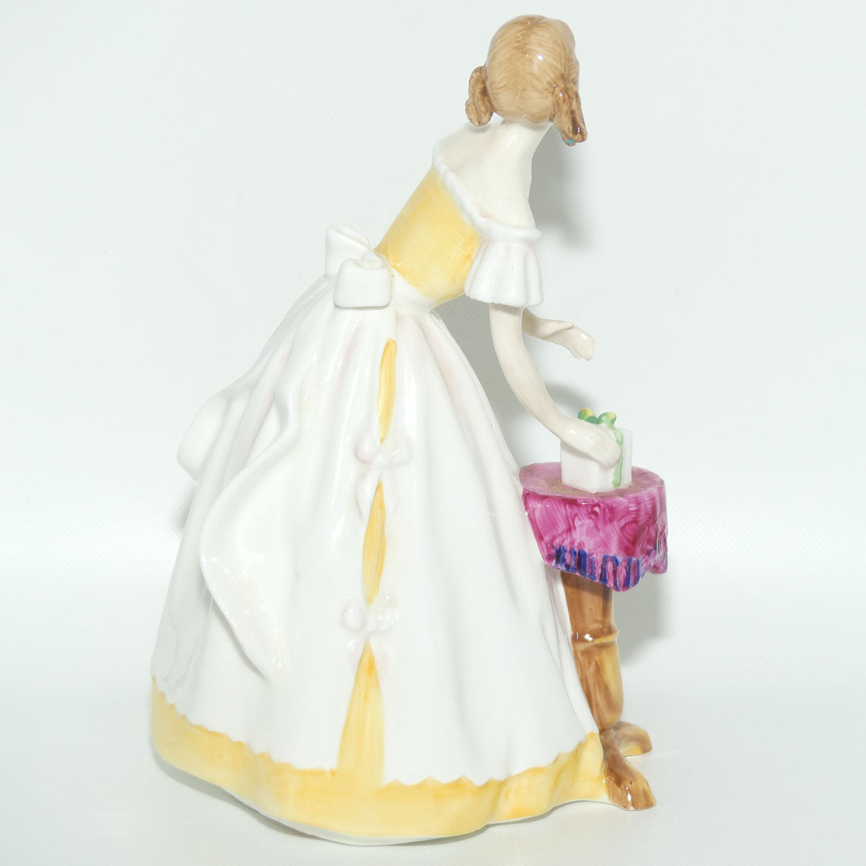 HN3095 Royal Doulton figure Happy Birthday #2