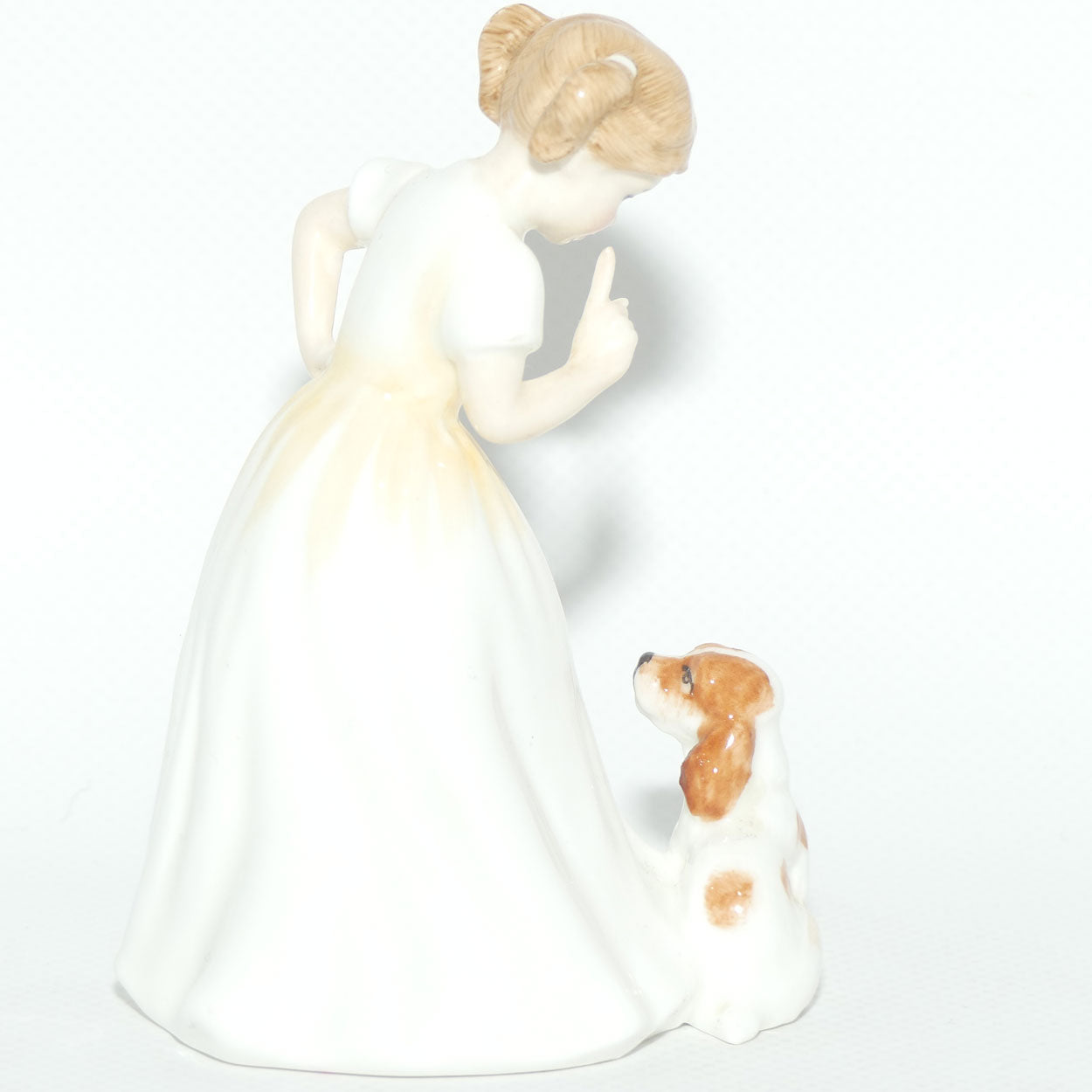 HN3123 Royal Doulton figure Sit | #1