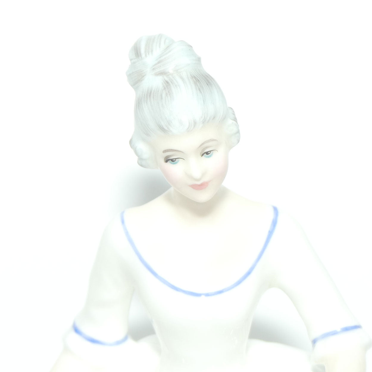 HN3170 Royal Doulton figure Caroline | #1
