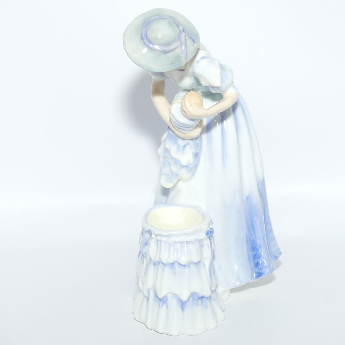 HN3235 Royal Doulton figure Mother and Baby | Blue