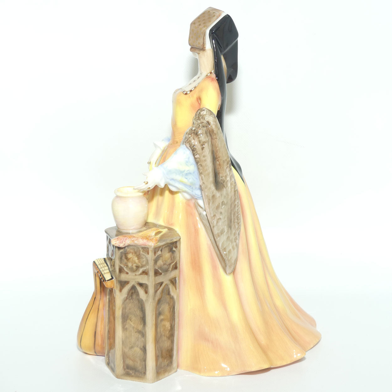 HN3349 Royal Doulton figure Jane Seymour | with Certificate