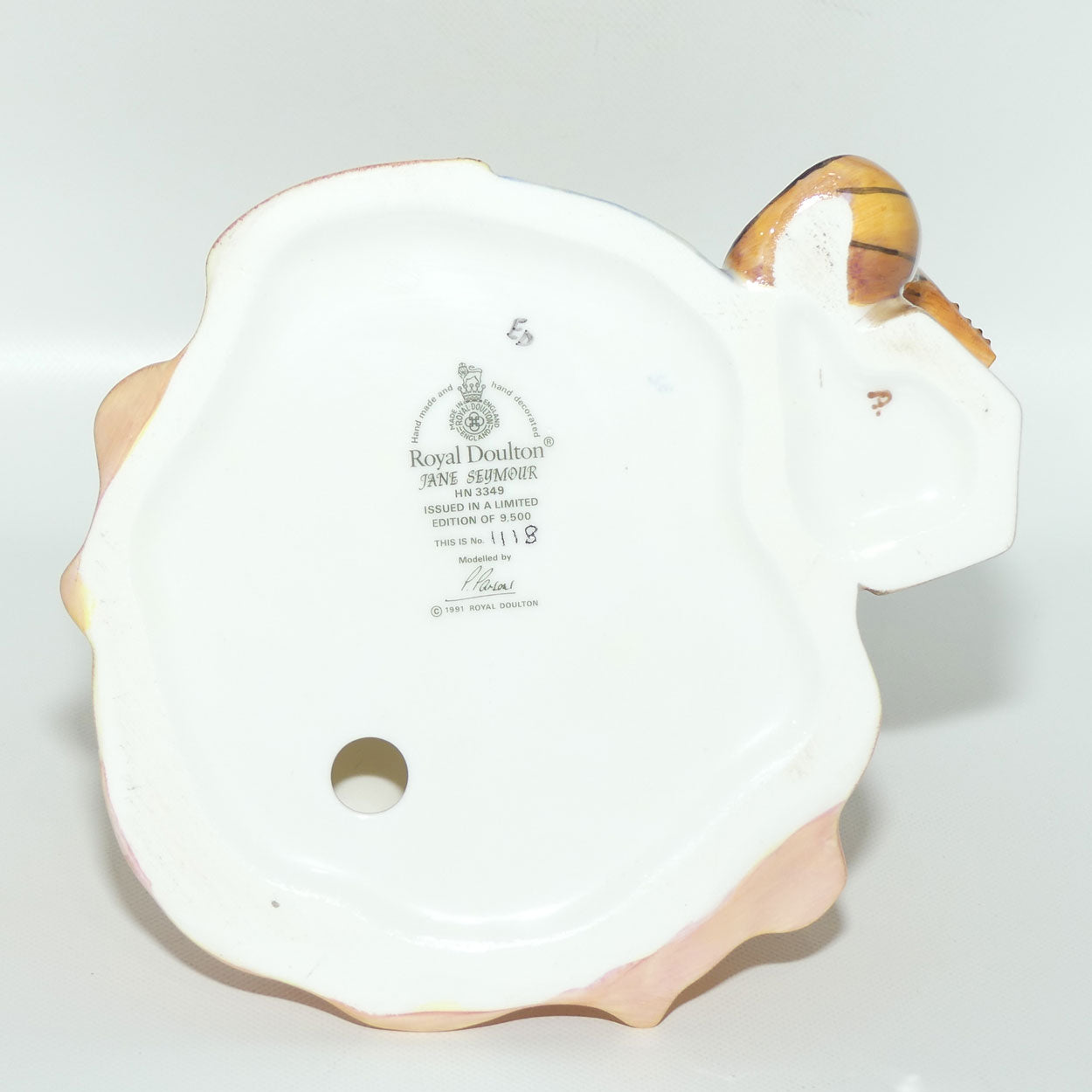 HN3349 Royal Doulton figure Jane Seymour | with Certificate