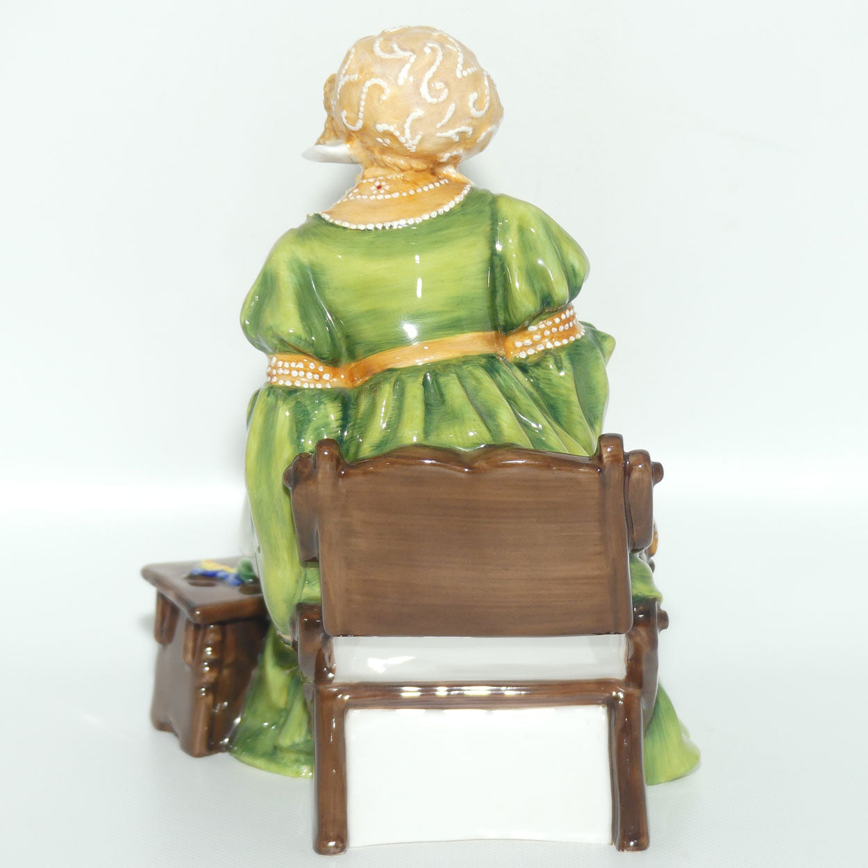 HN3356 Royal Doulton figure Anne of Cleves | LE 753/9500