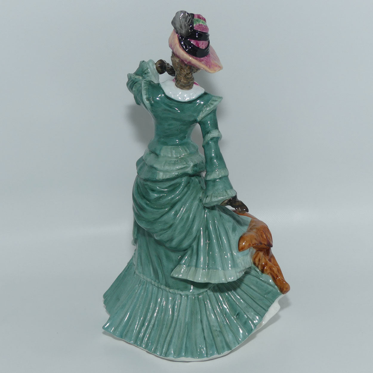 HN3621 Royal Doulton figure Autumntime | The Seasons