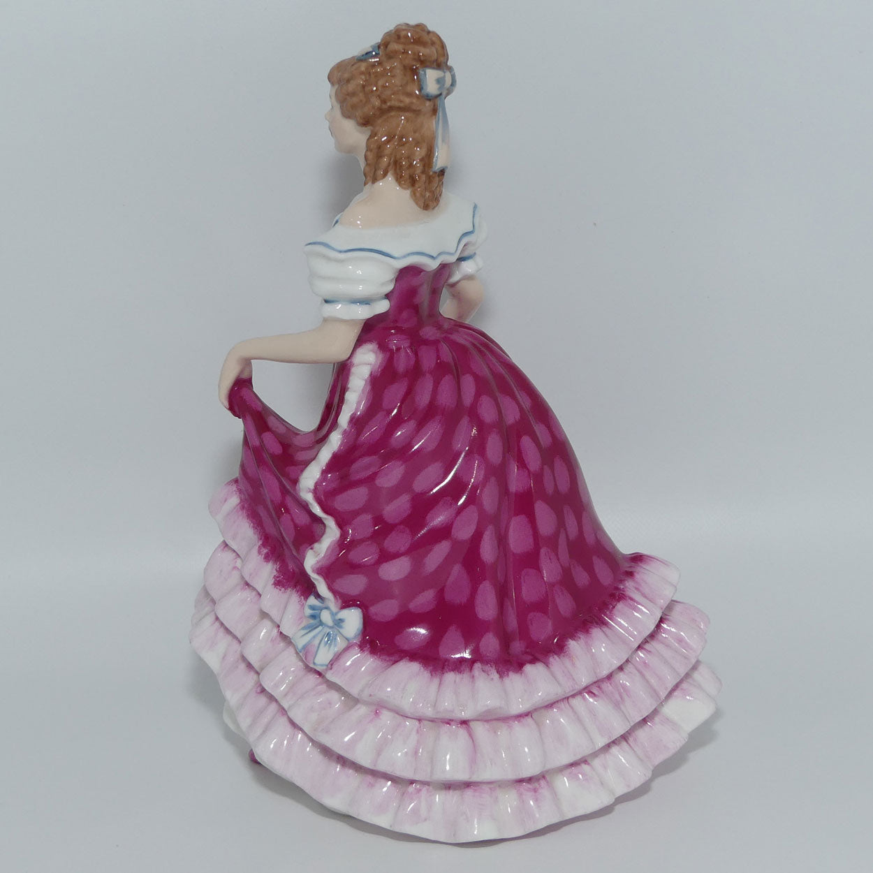 HN3648 Royal Doulton figurine Sweet Sixteen