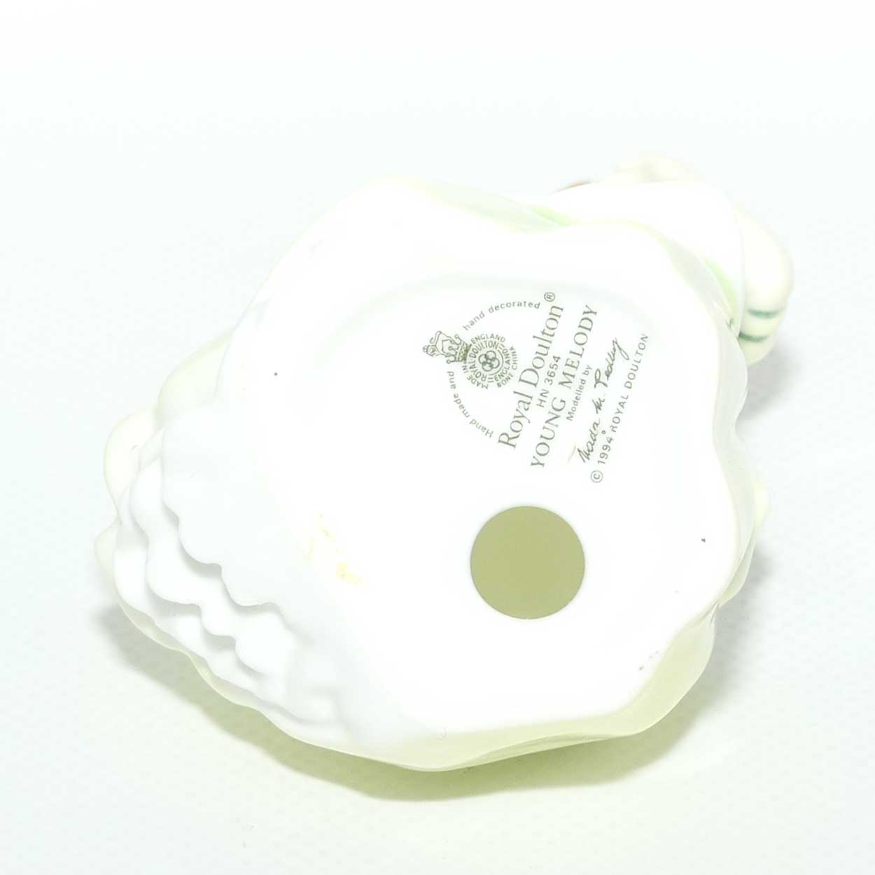 HN3654 Royal Doulton figure Young Melody | #1