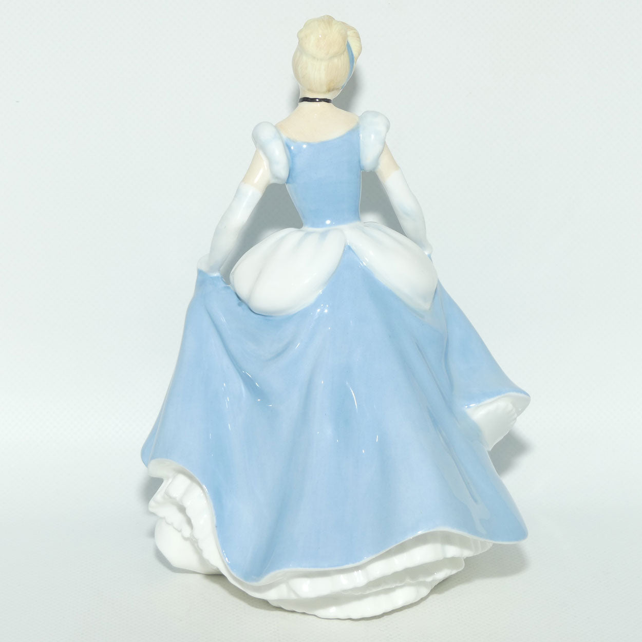 HN3677 Royal Doulton figure Cinderella | Disney Princess Collection | LE246/2000 | Box + Cert