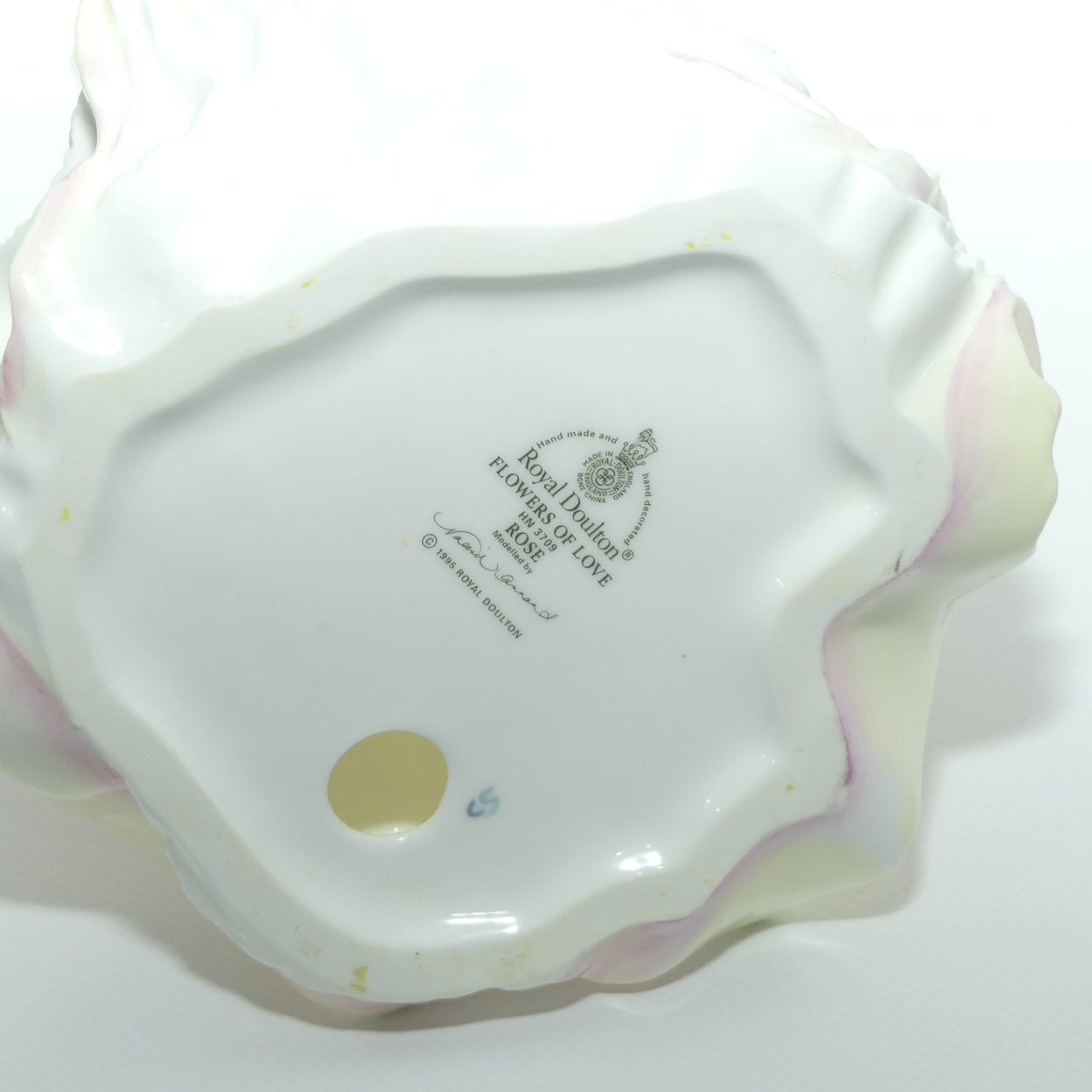 HN3709 Royal Doulton figurine Rose | Flowers of Love