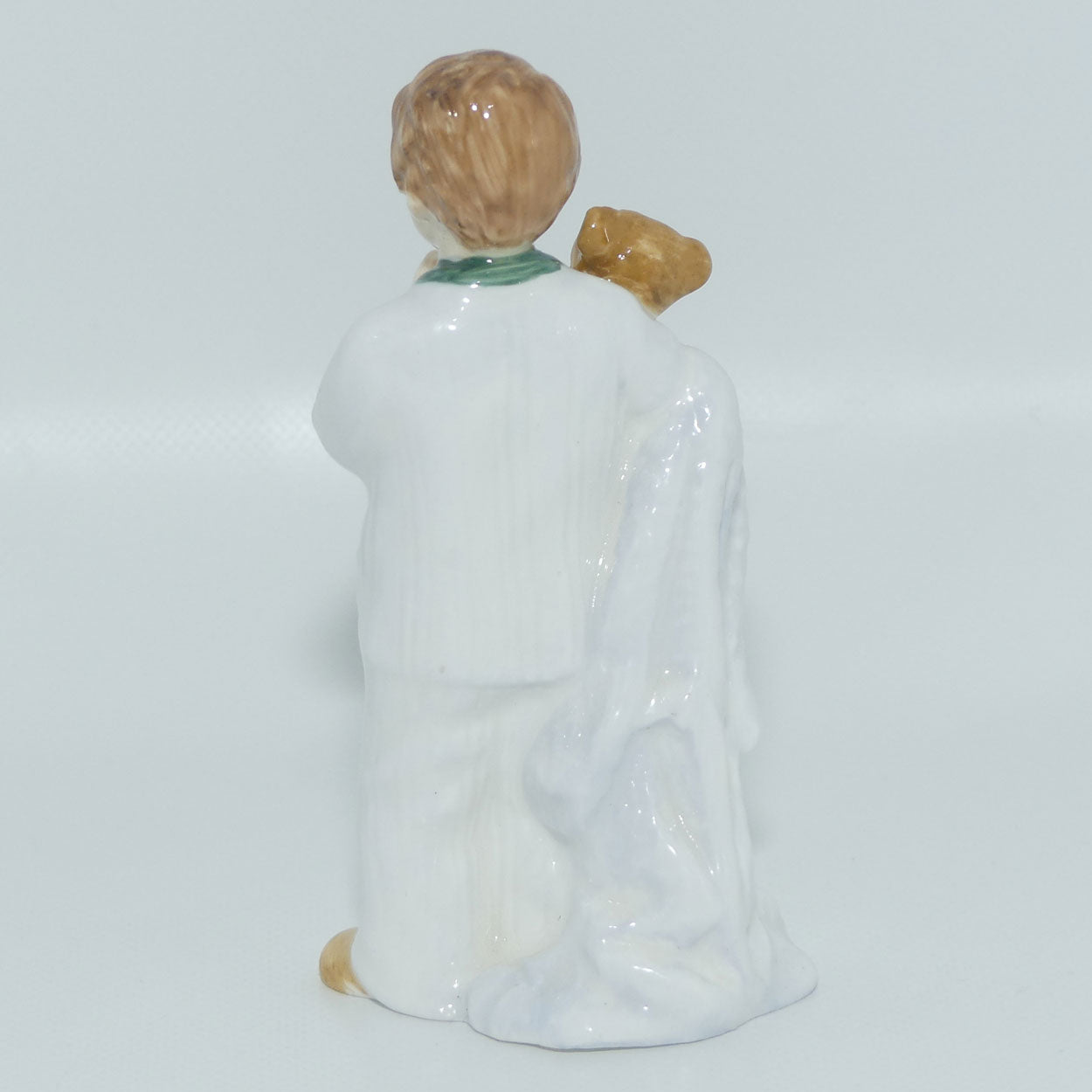 HN3761 Royal Doulton figure Sleepyhead