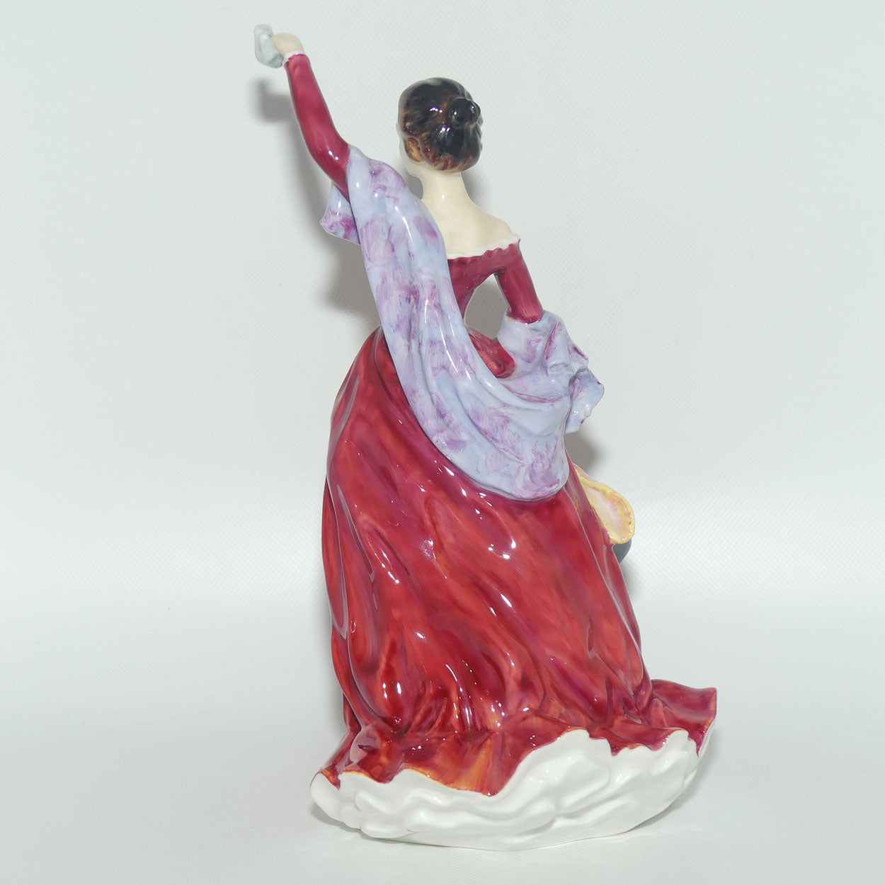 HN3815 Royal Doulton figure Fond Farewell