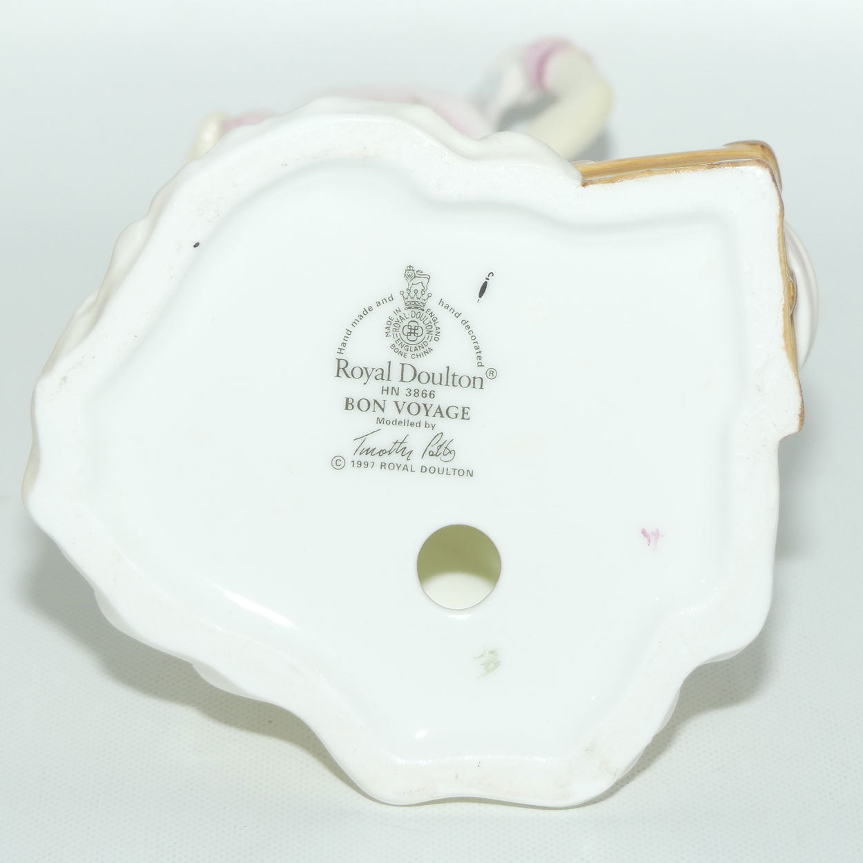 HN3866 Royal Doulton figure Bon Voyage