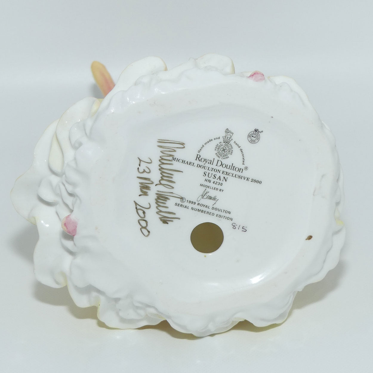 HN4230 Royal Doulton figurine Susan | Michael Doulton Events