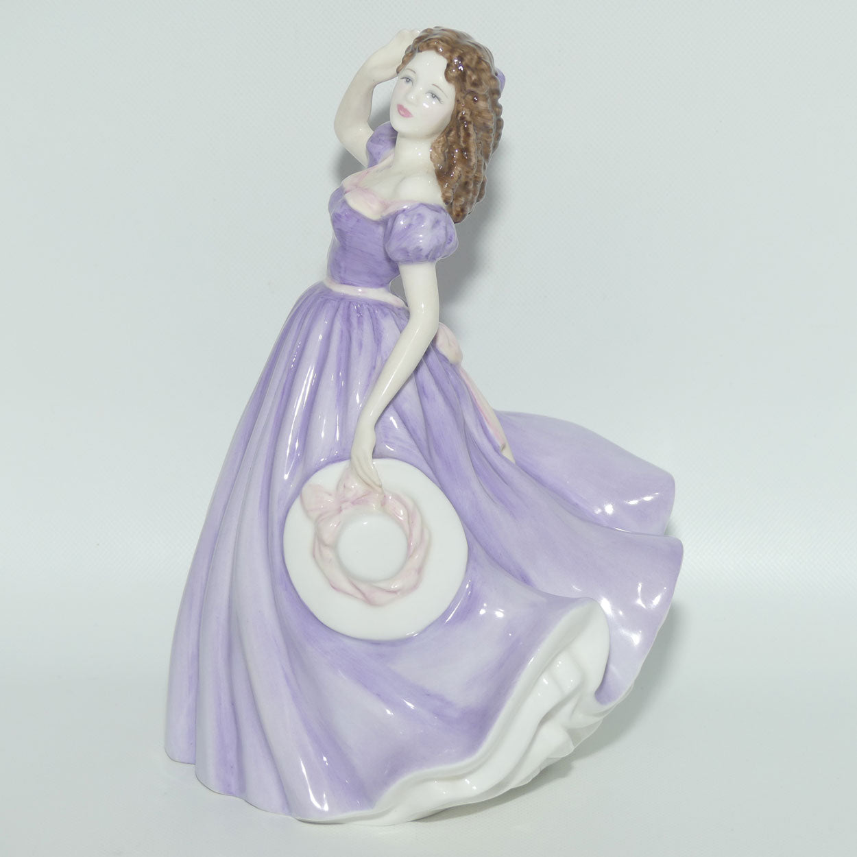 HN4300 Royal Doulton figure Bells Across the Valley | signed + box