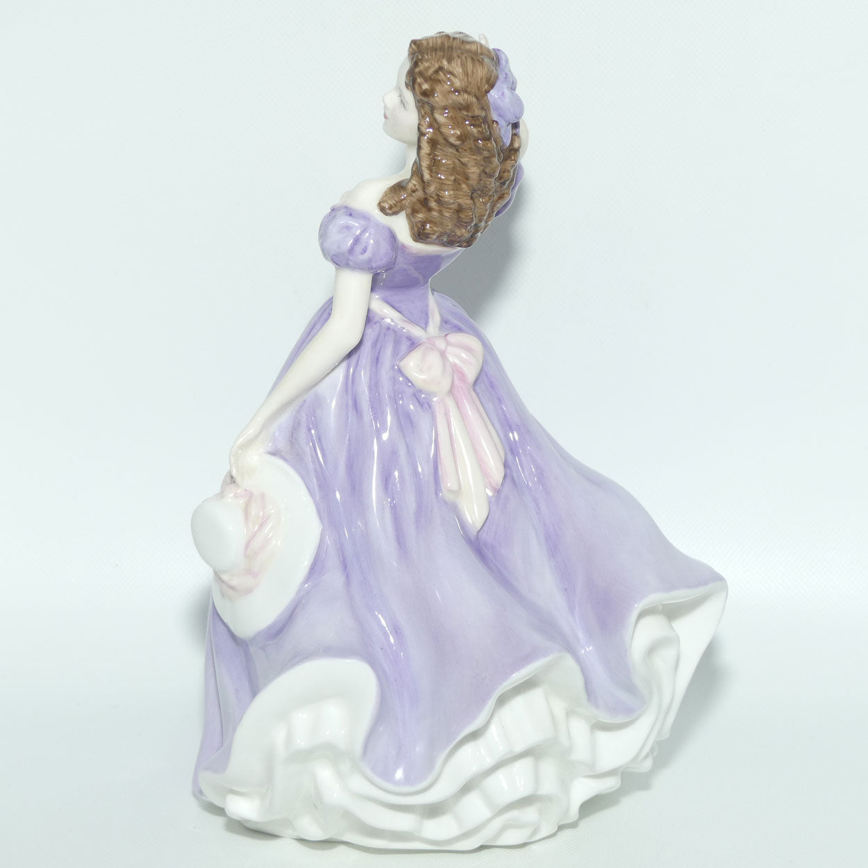 HN4300 Royal Doulton figure Bells Across the Valley | signed + box