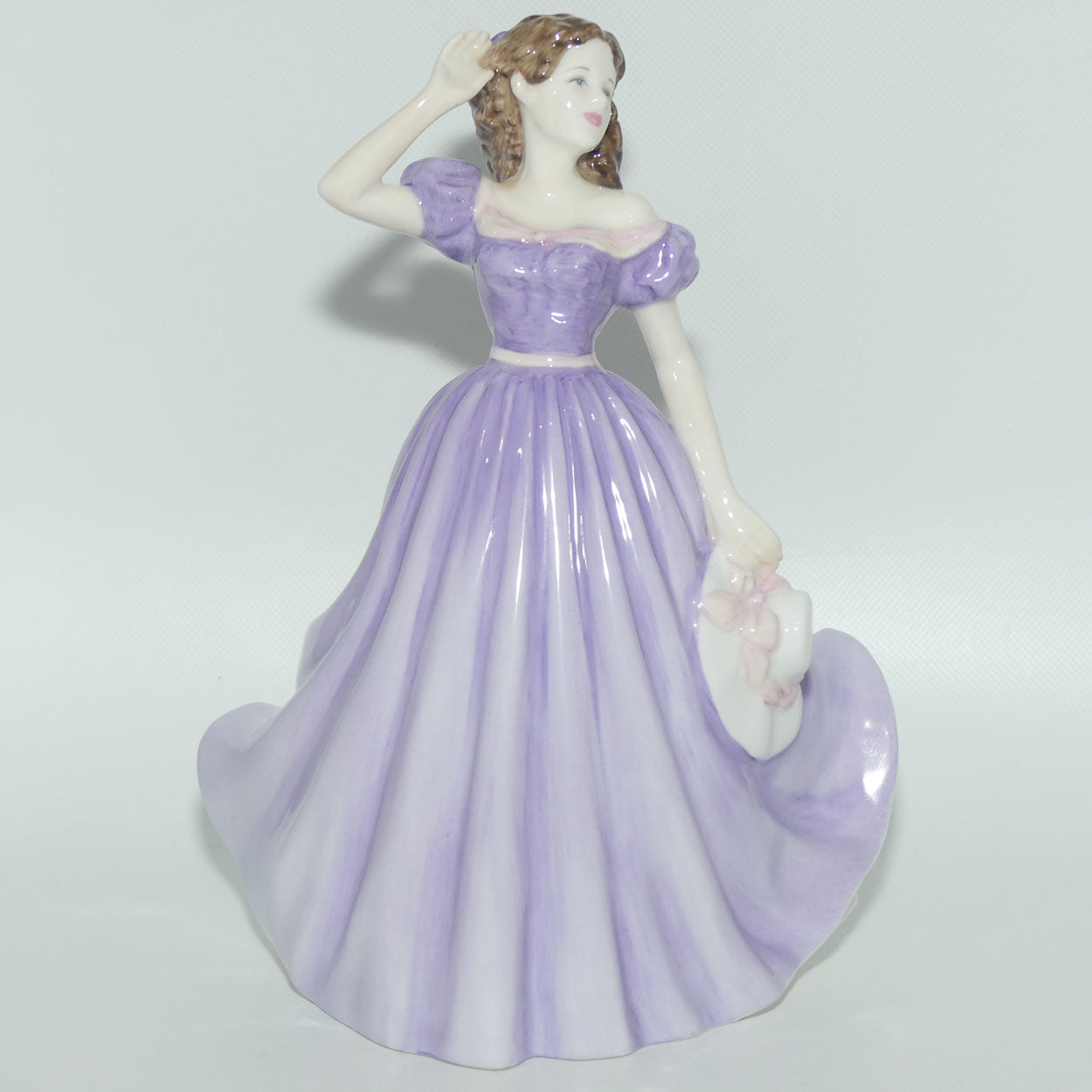 HN4300 Royal Doulton figure Bells Across the Valley | signed + box