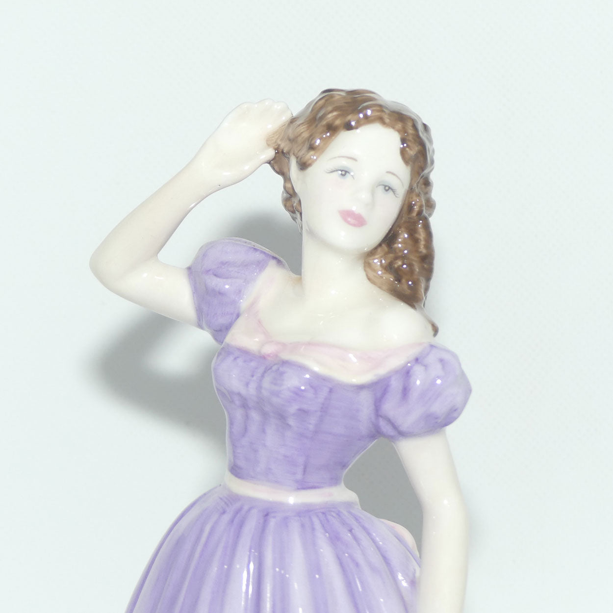 HN4300 Royal Doulton figure Bells Across the Valley | signed + box