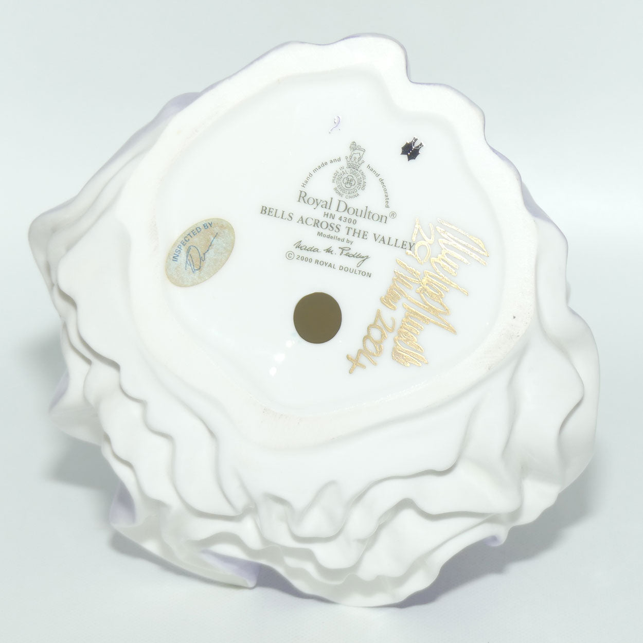 HN4300 Royal Doulton figure Bells Across the Valley | signed + box