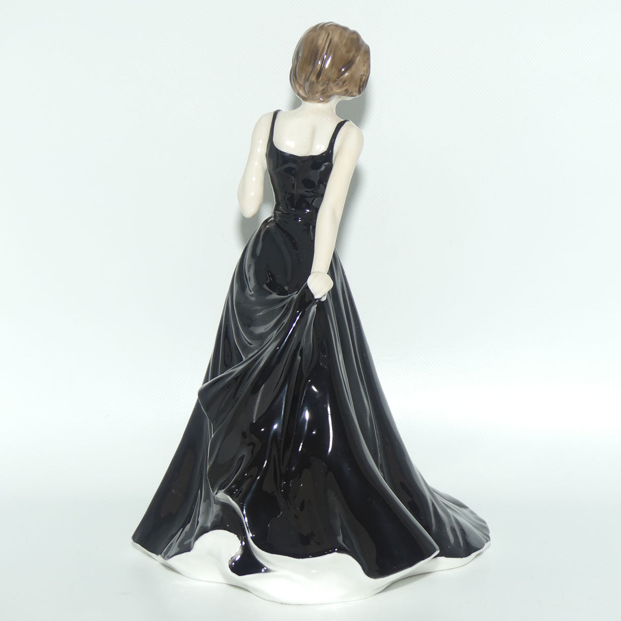 HN4327 Royal Doulton figure Amelia | In Vogue | boxed