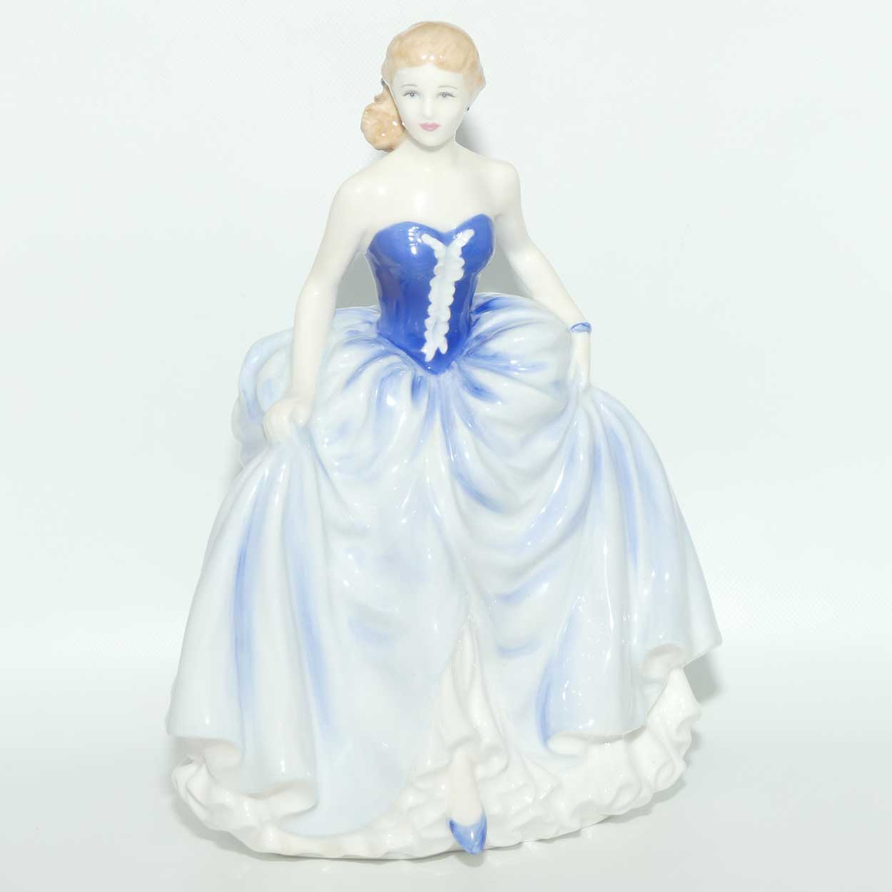 HN4532 Royal Doulton figure Susan | 2004 Figure of the Year | signed | boxed