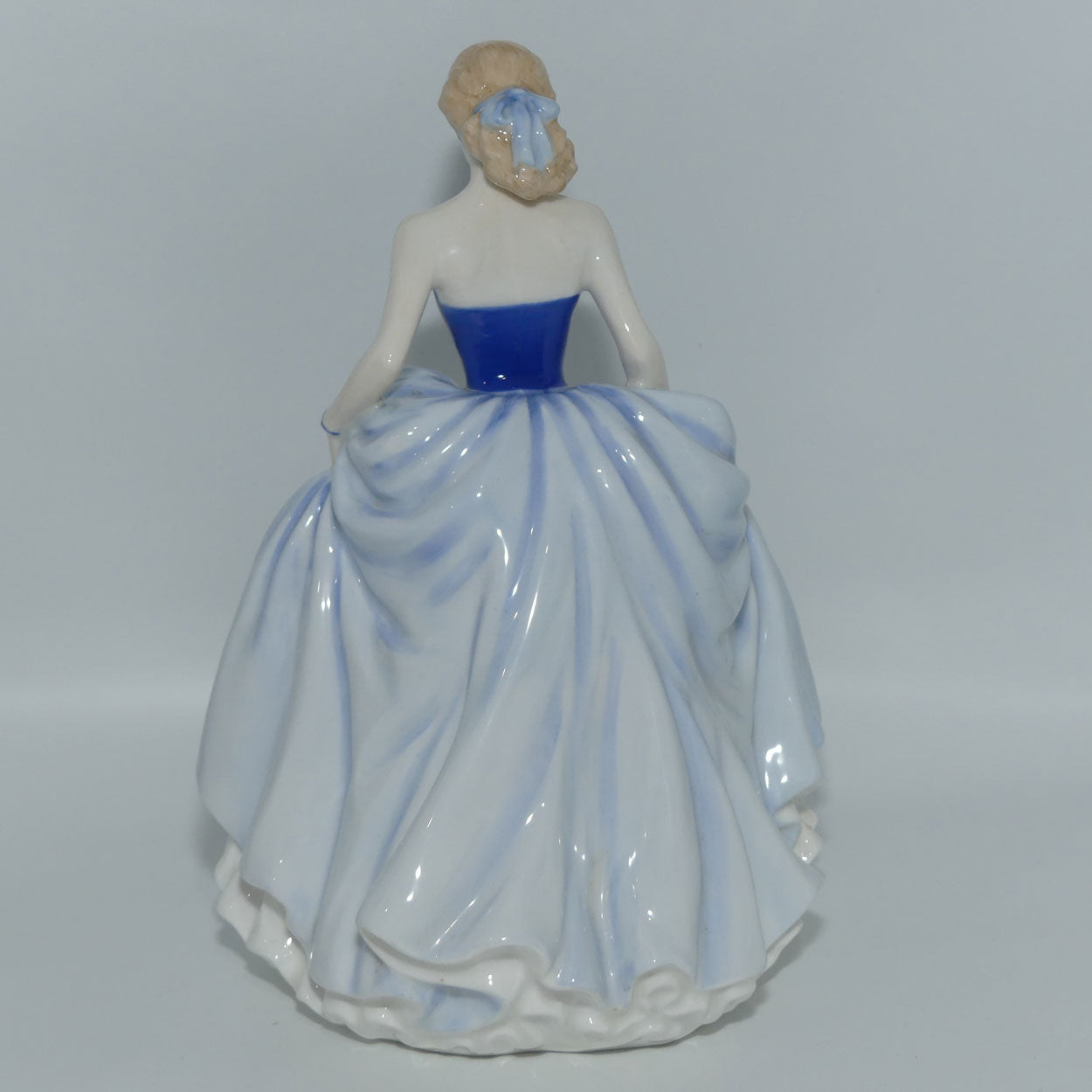 HN4532 Royal Doulton figurine Susan | 2004 Figure of the Year