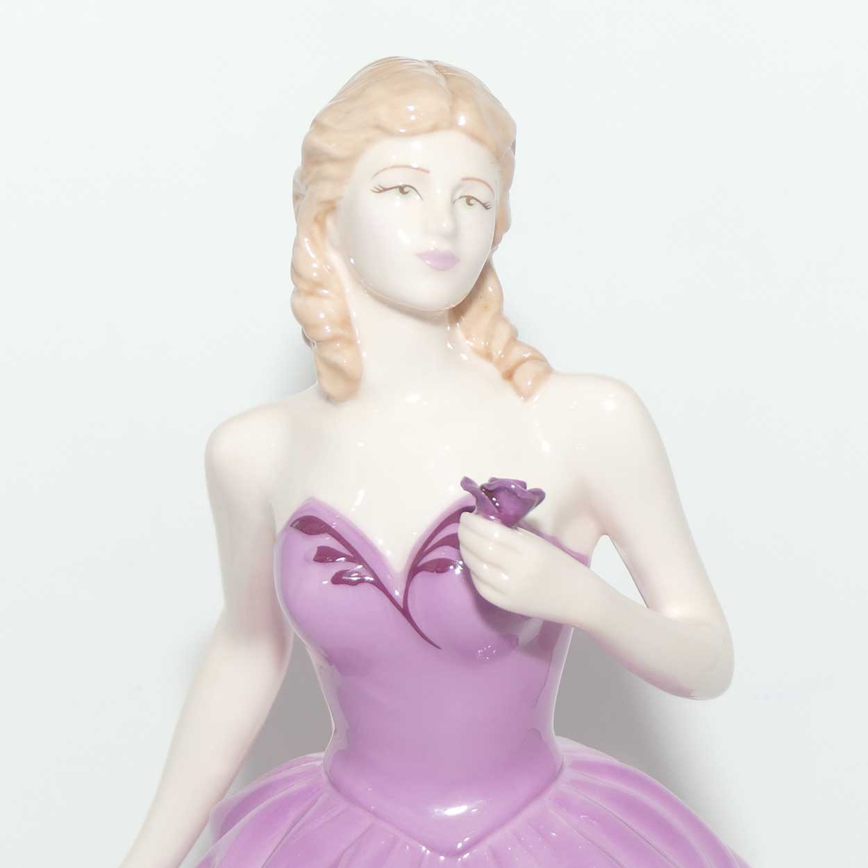 HN4623 Royal Doulton figure Victoria | 2005 Figure of the Year | signed | boxed