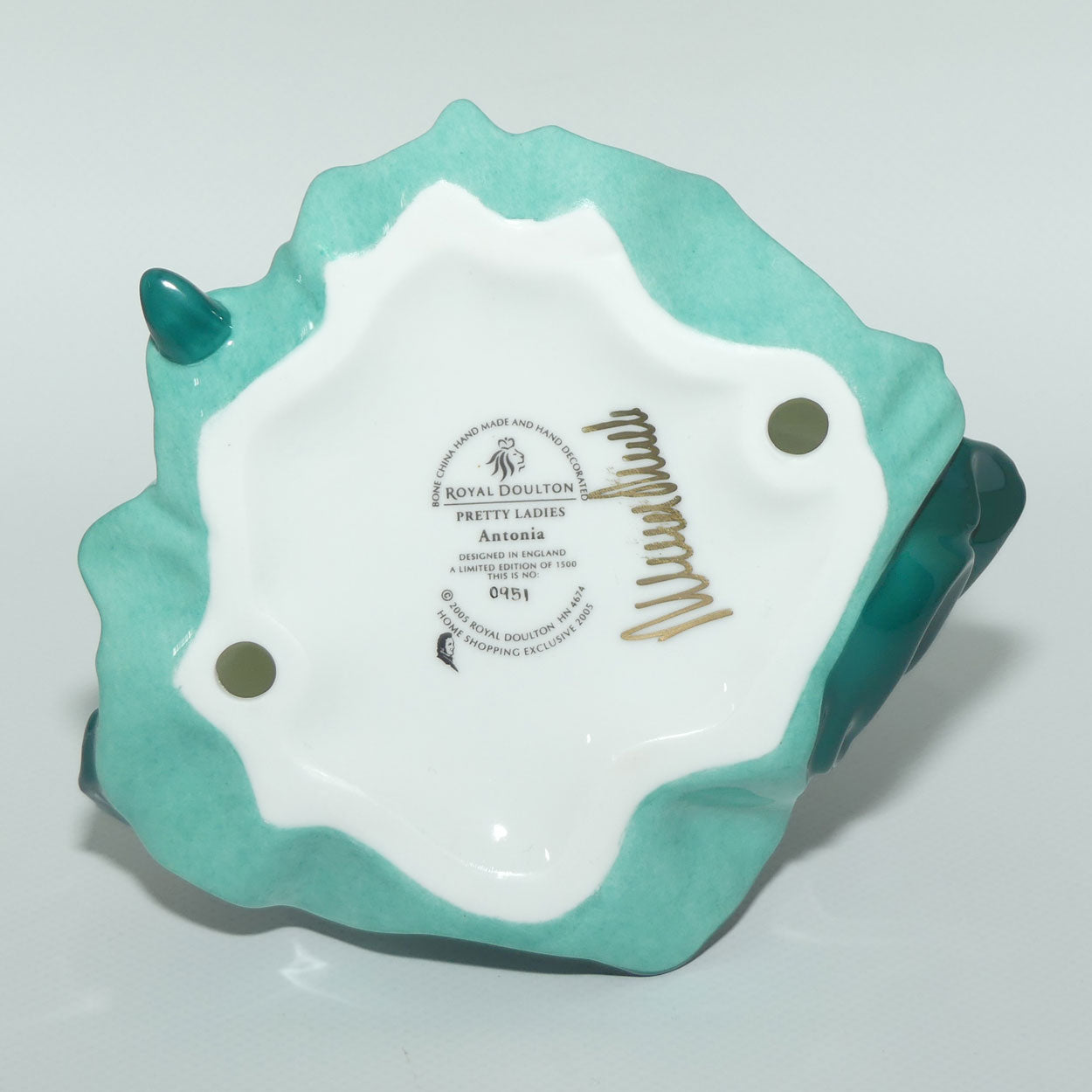 HN4674 Royal Doulton figure Antonia | LE 951/1500 | boxed