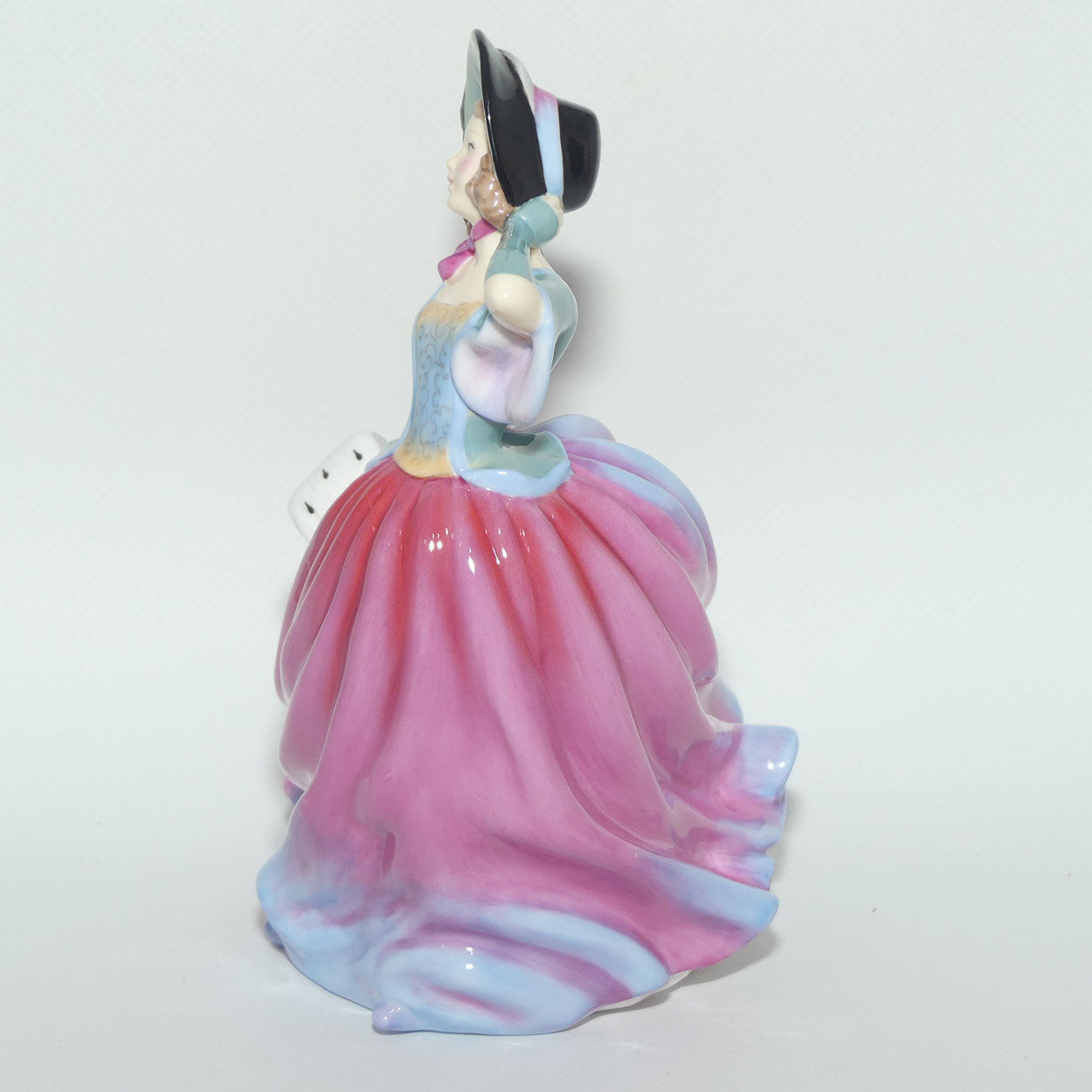 HN4716 Royal Doulton figure Autumn Breeze | #2 | signed | boxed