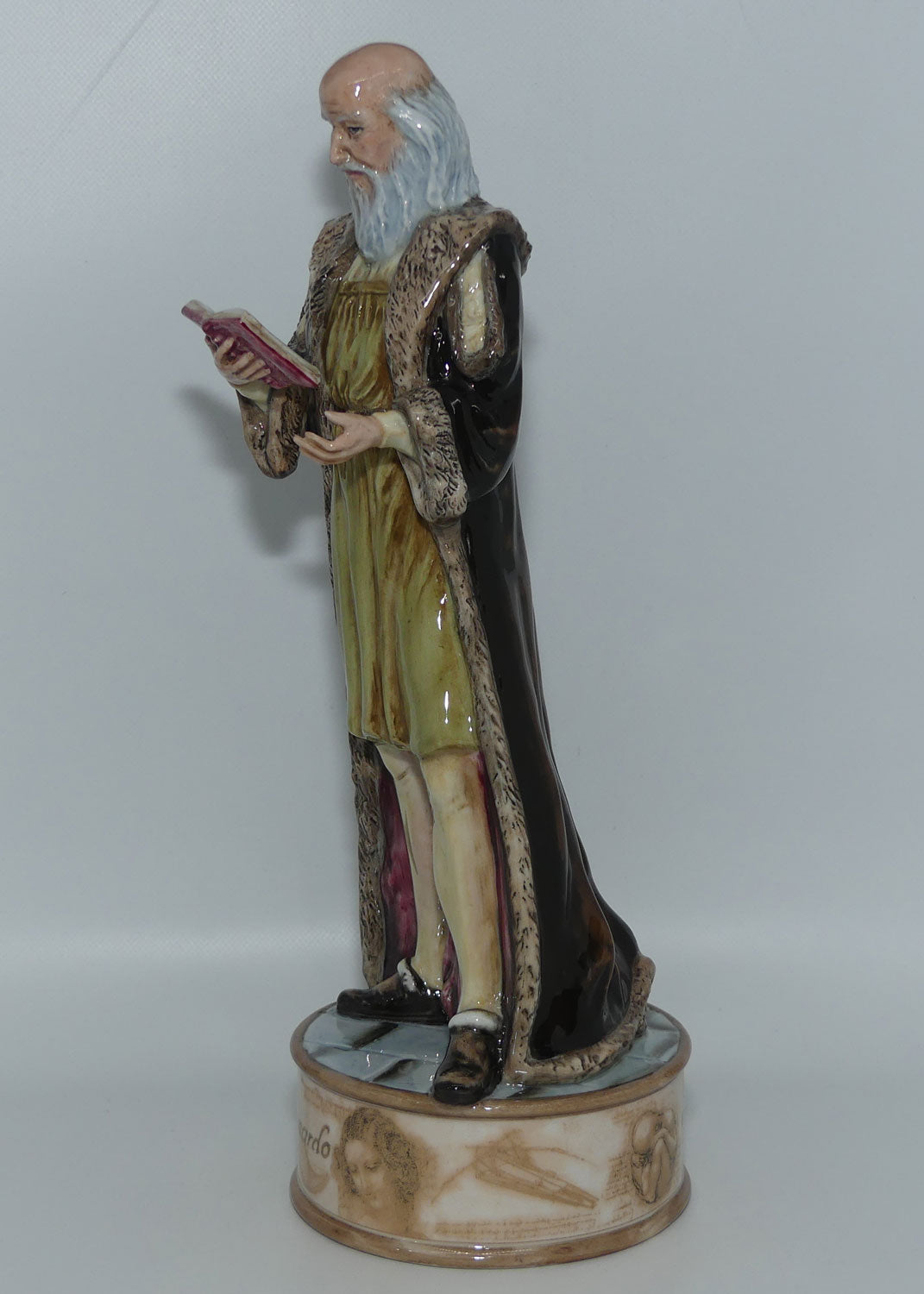 HN4939 Royal Doulton figure Leonardo Da Vinci | Box + Certificate