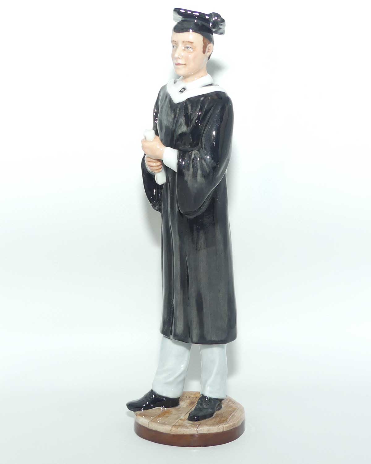 HN5038 Royal Doulton figure Graduation | Male | Prestige | #3