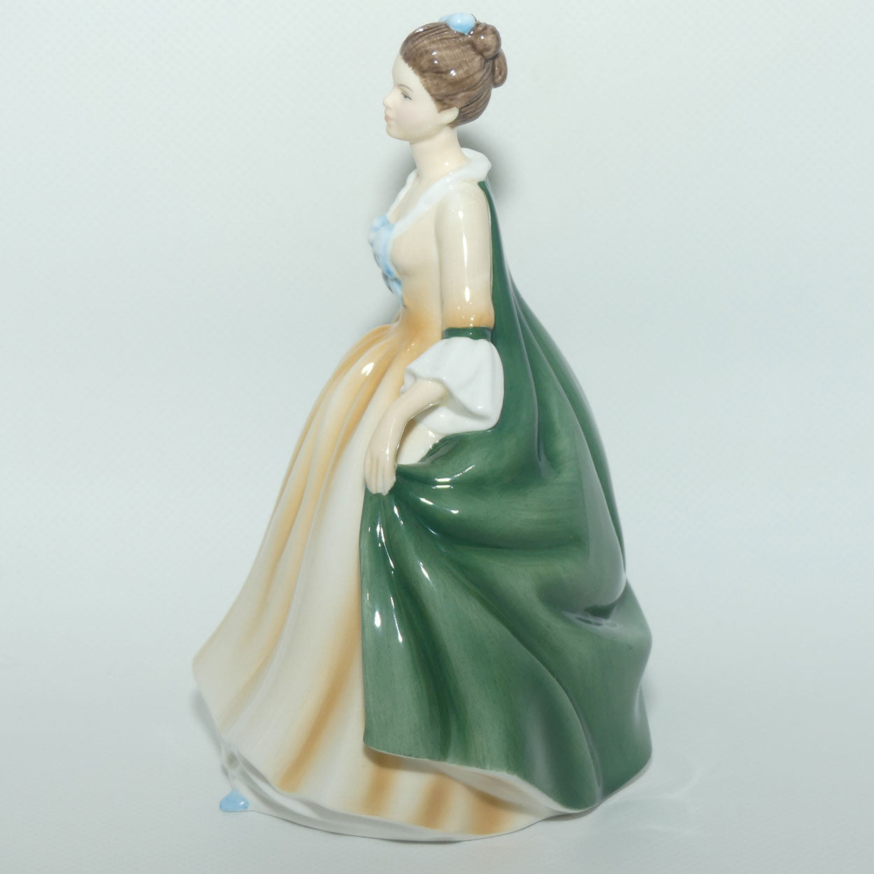 HN5092 Royal Doulton figure Elegance | boxed