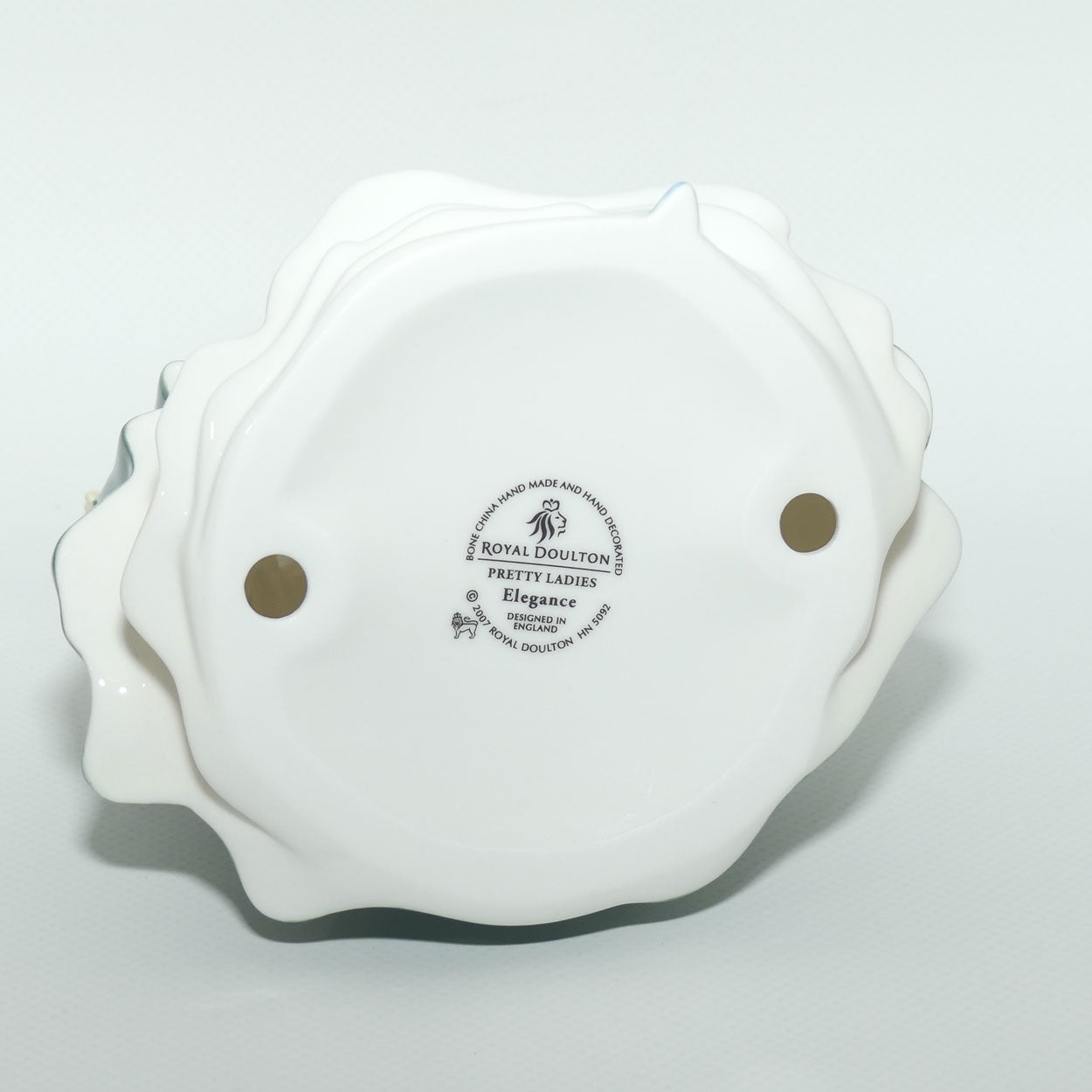 HN5092 Royal Doulton figure Elegance | boxed