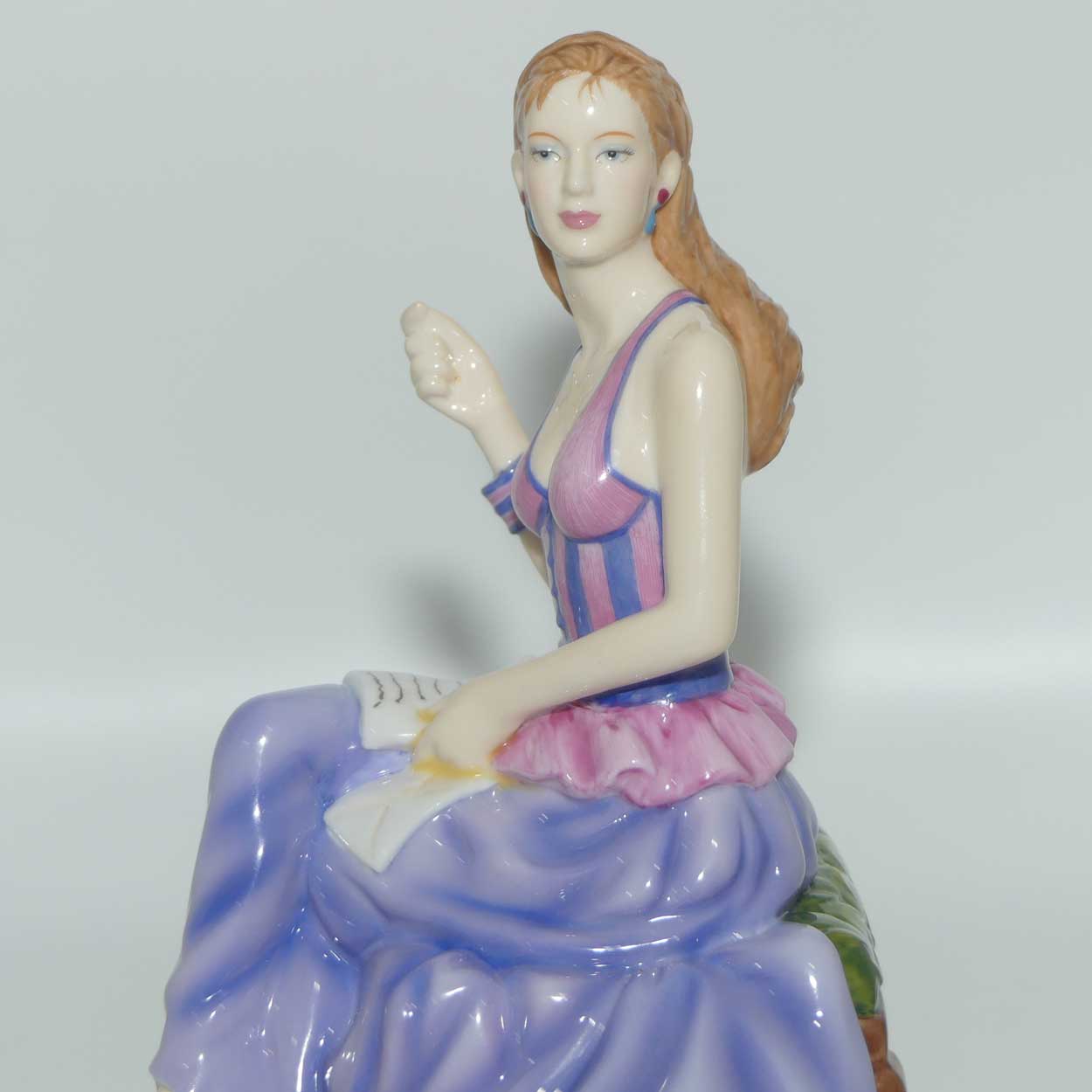 HN5144 Royal Doulton figure Thinking of You | box + Cert